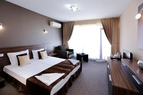 Double or Twin Room with Balcony