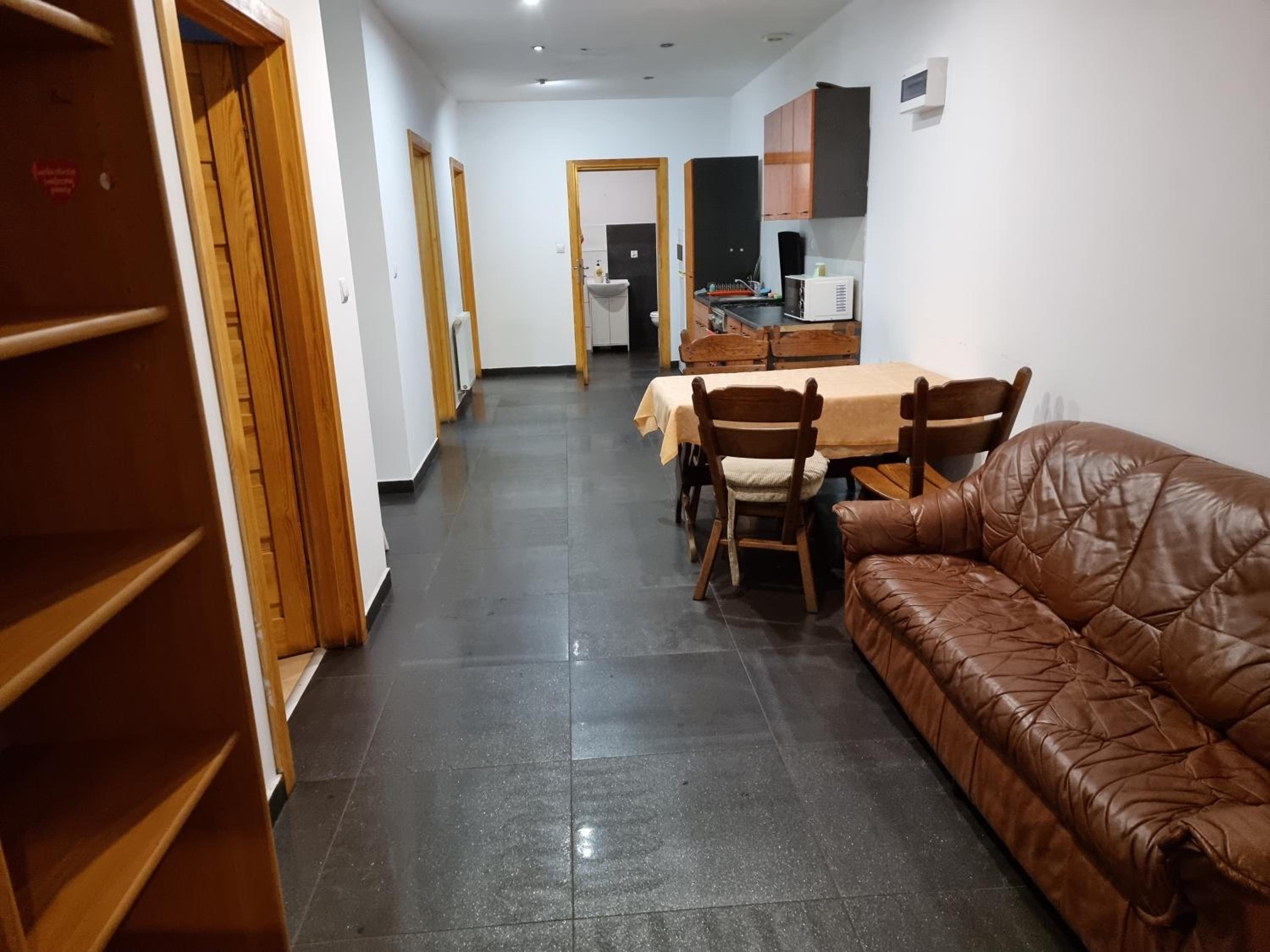 Apartment - Ground Floor - Photo 5