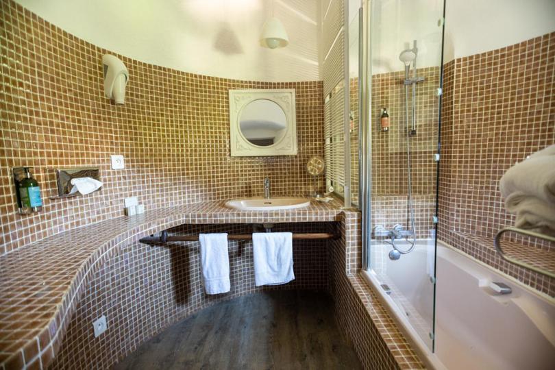 Suite - Photo 5