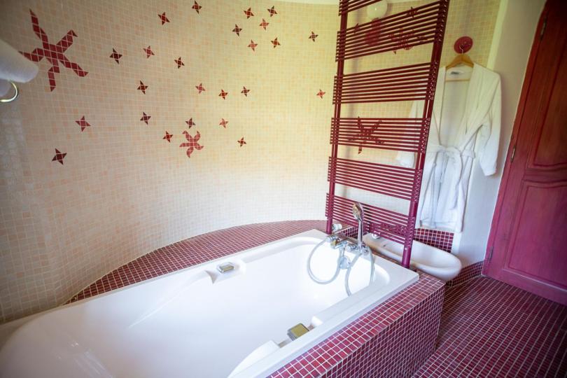 Superior Suite - Photo 7