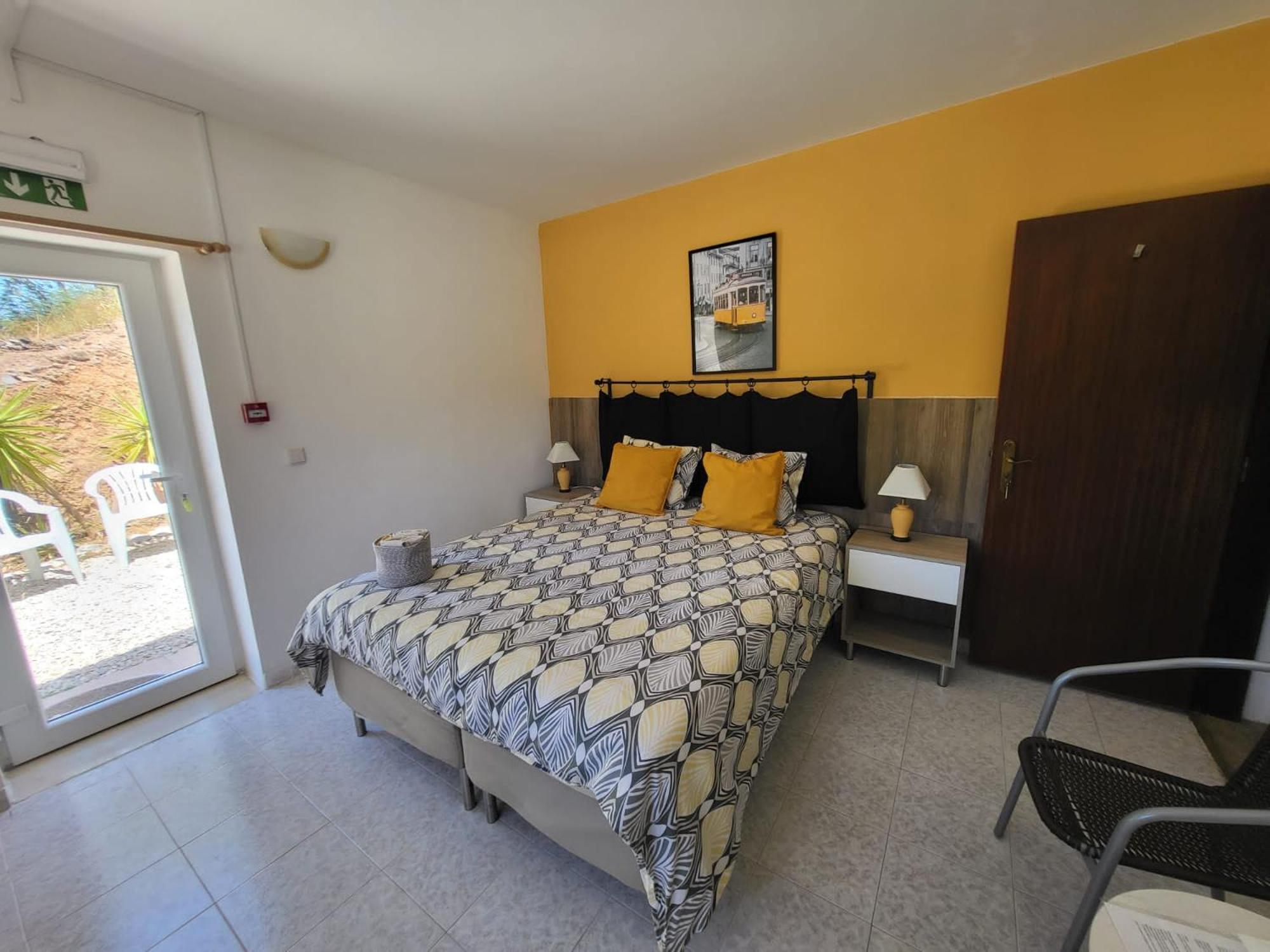 Deluxe Queen Room photo 3