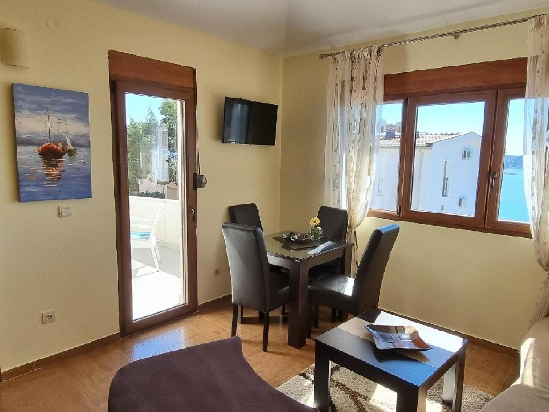 One Bedroom Apartment