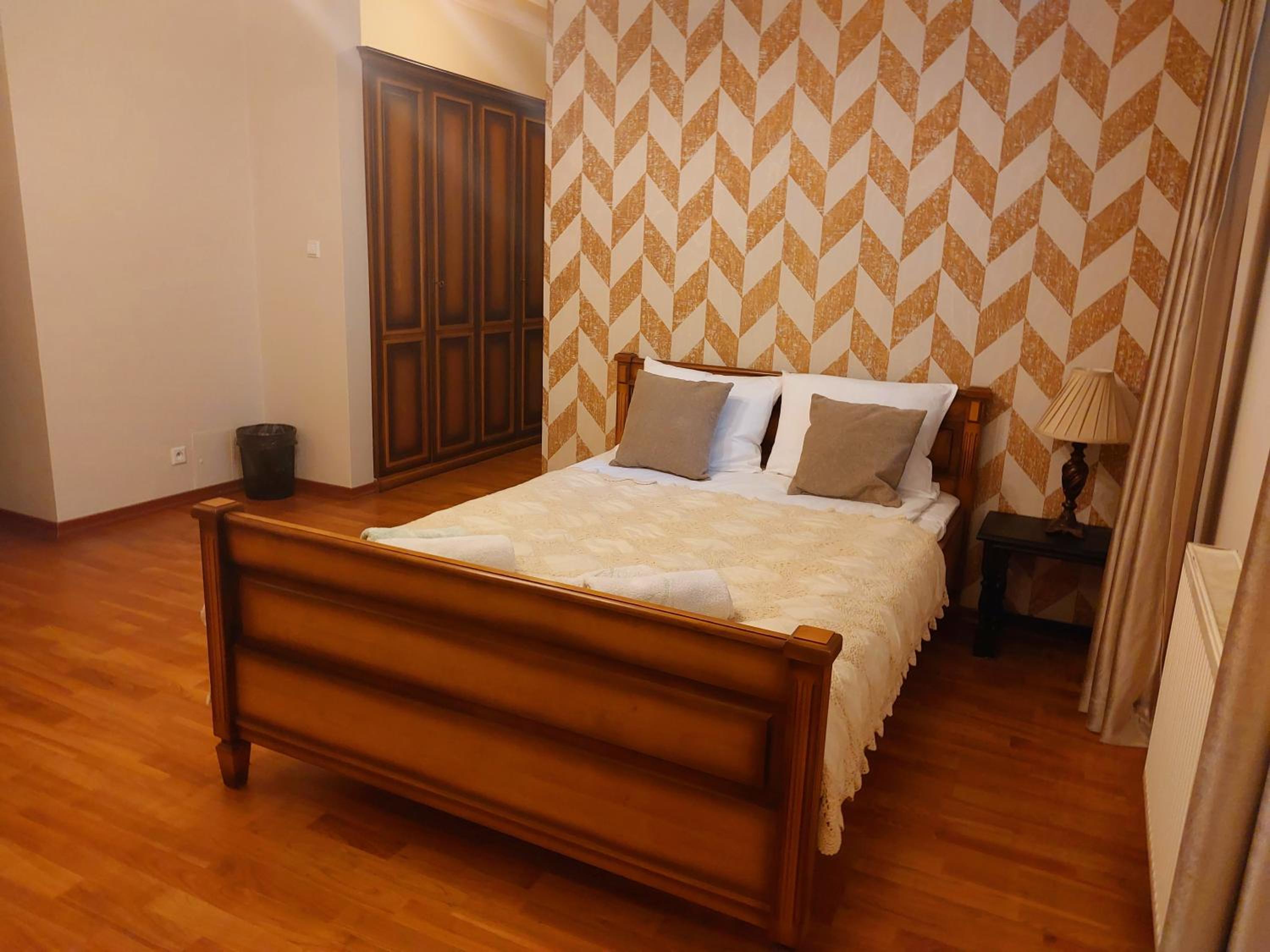 Studio with Sofa Bed - Photo 4