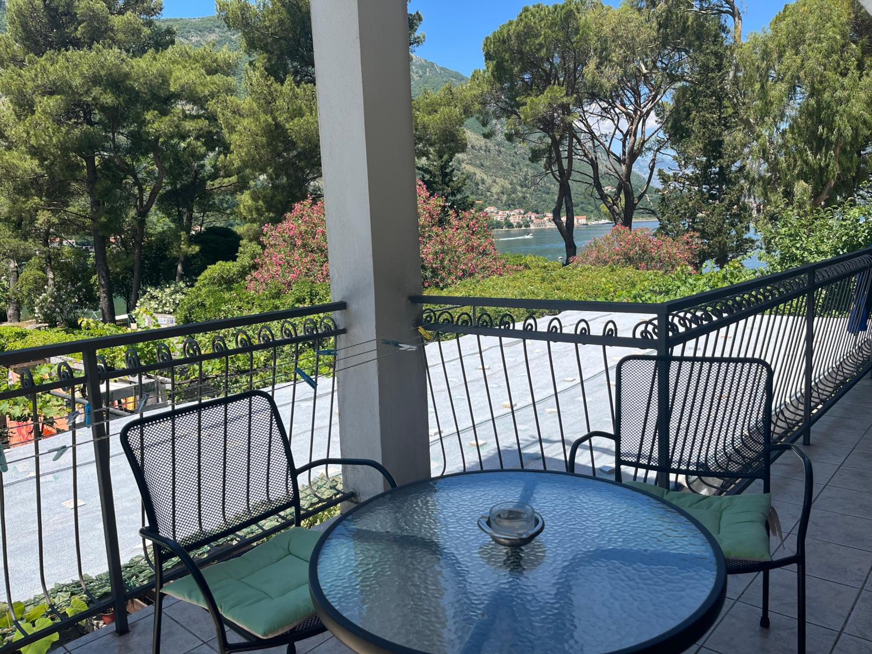 One-Bedroom Apartment (2 Adults) with Sea View