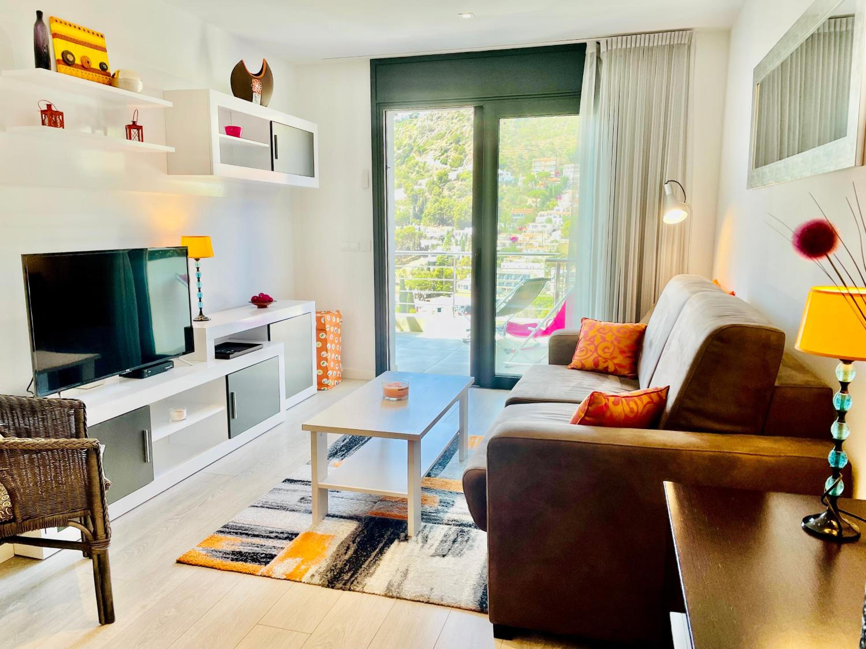 One-Bedroom Apartment with Sea View
