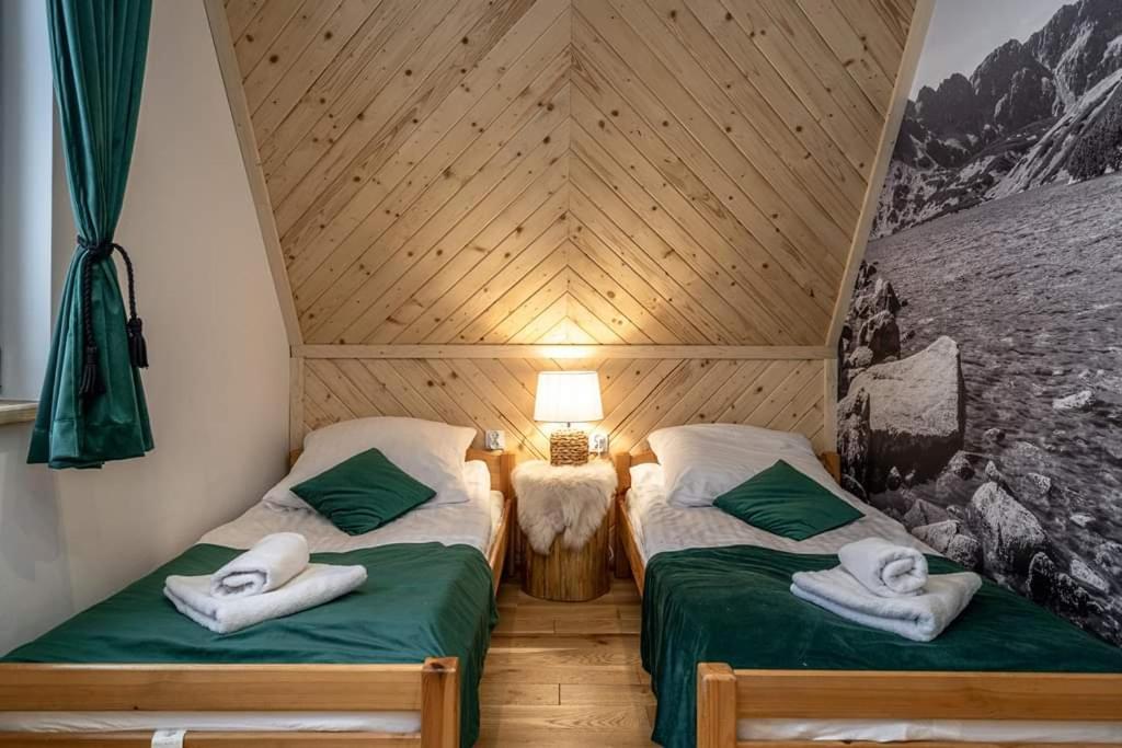 Three-Bedroom House - Photo 11