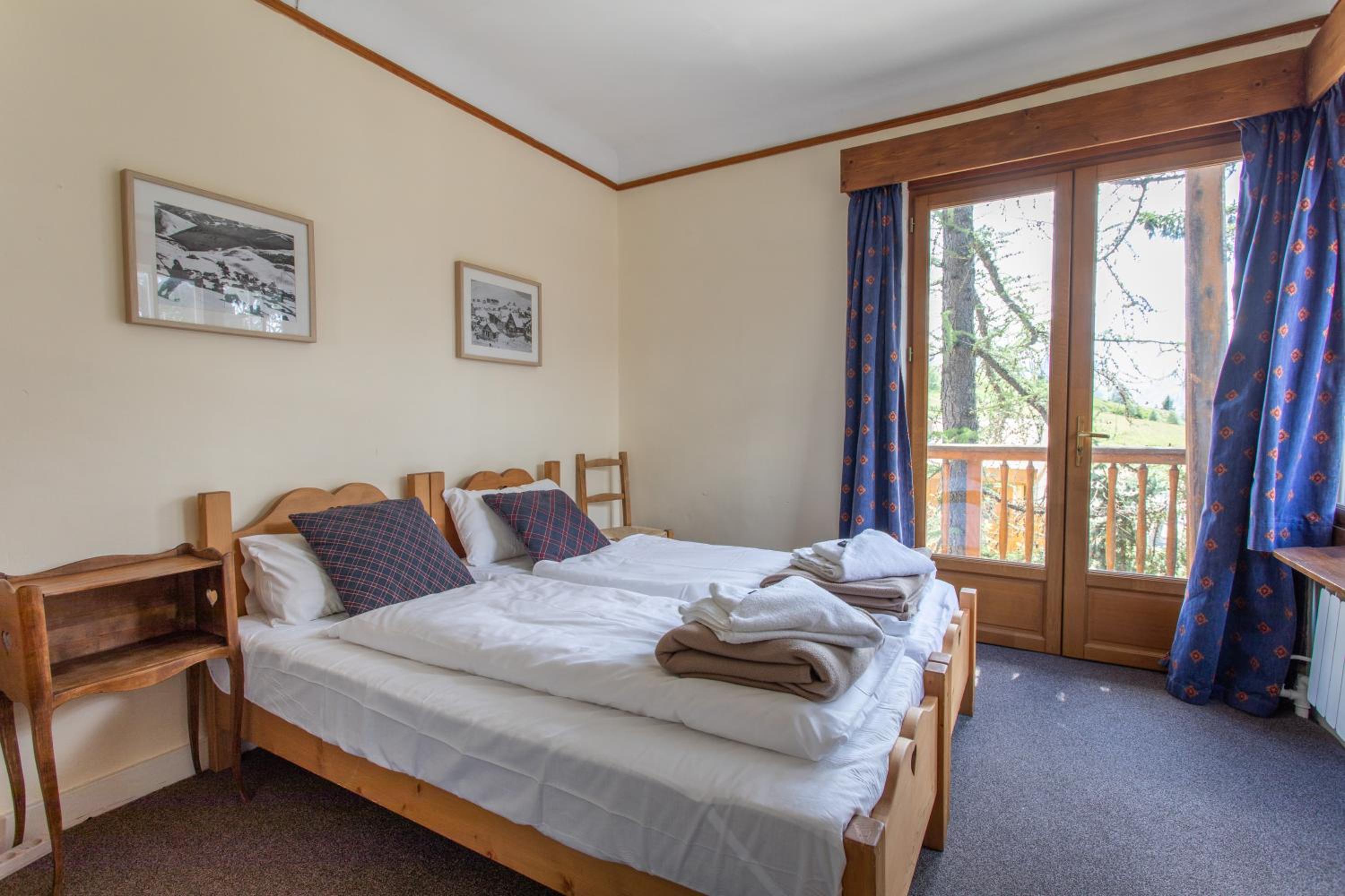 Twin Room with Balcony