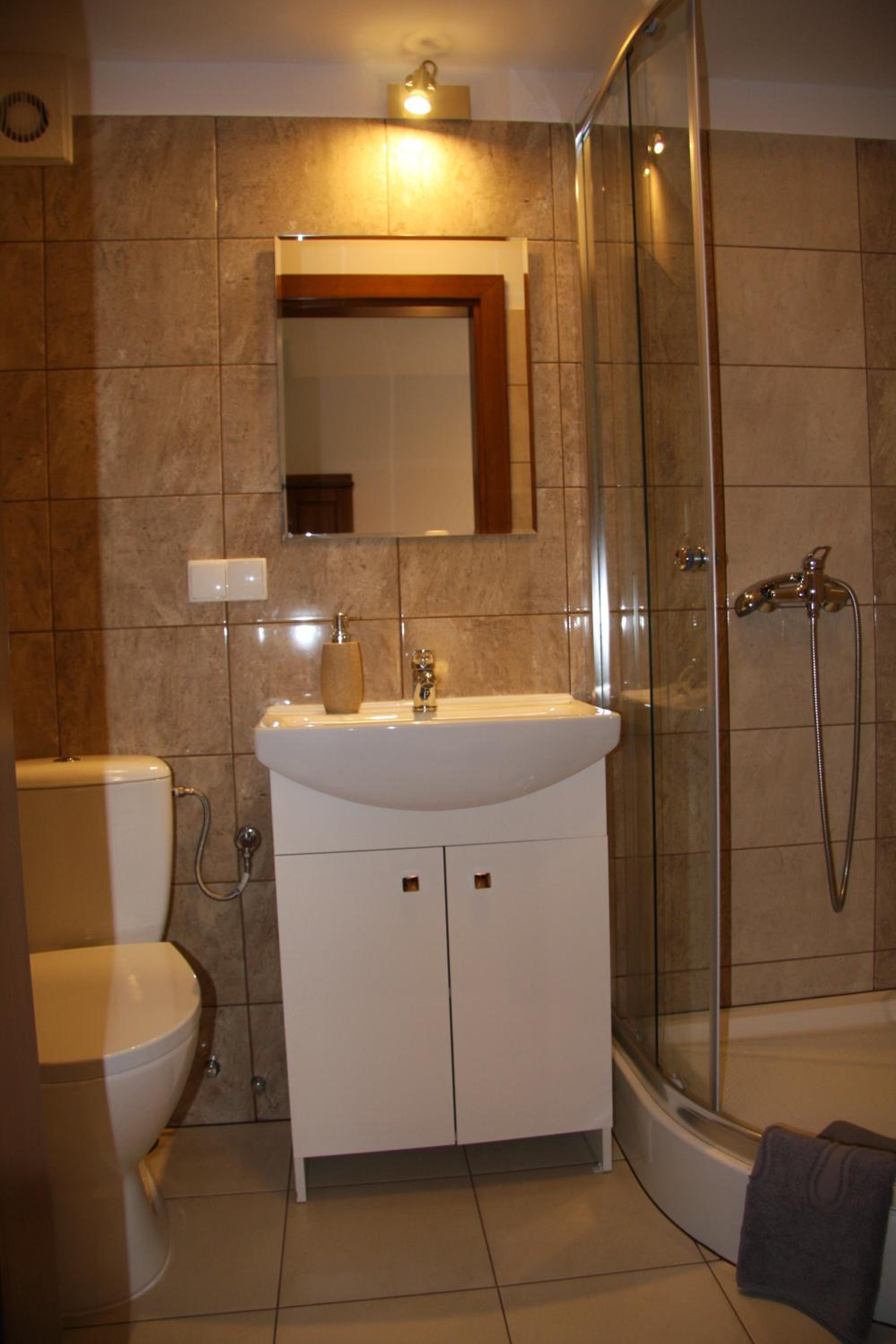 Double Room with Private Bathroom - Photo 3