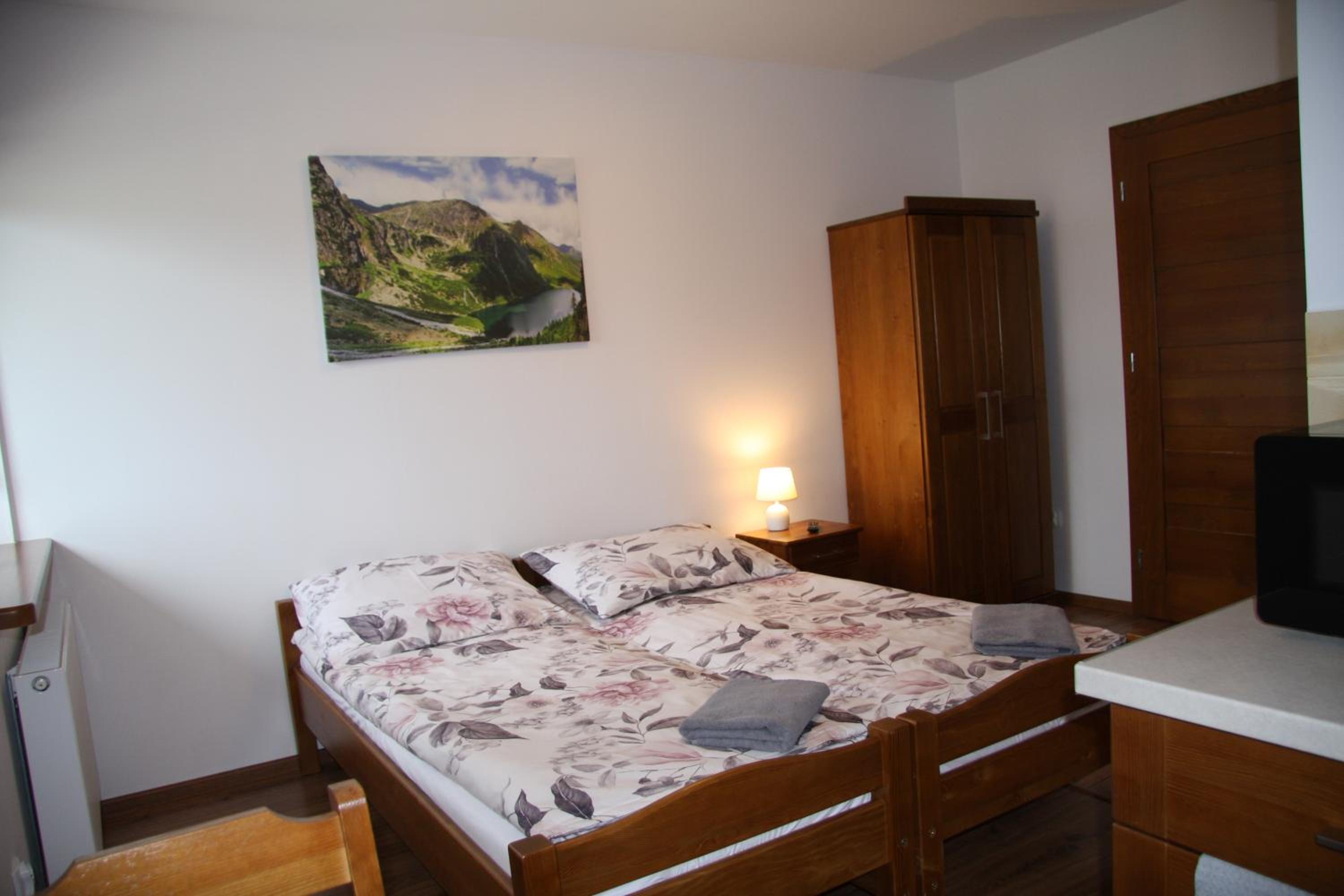Double Room with Private Bathroom - Photo 4