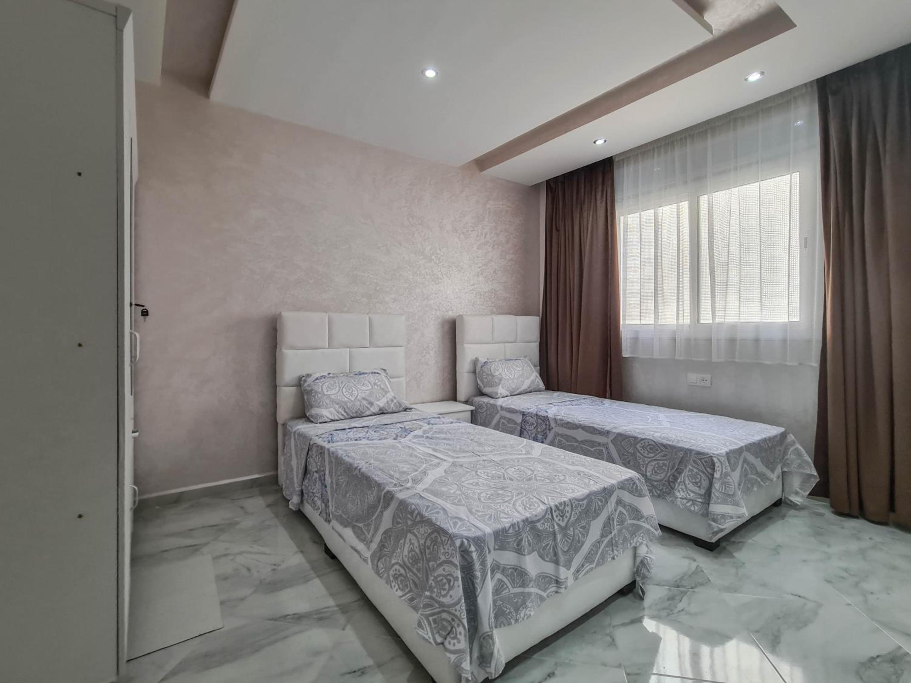 Apartment with Sea View - Photo 3