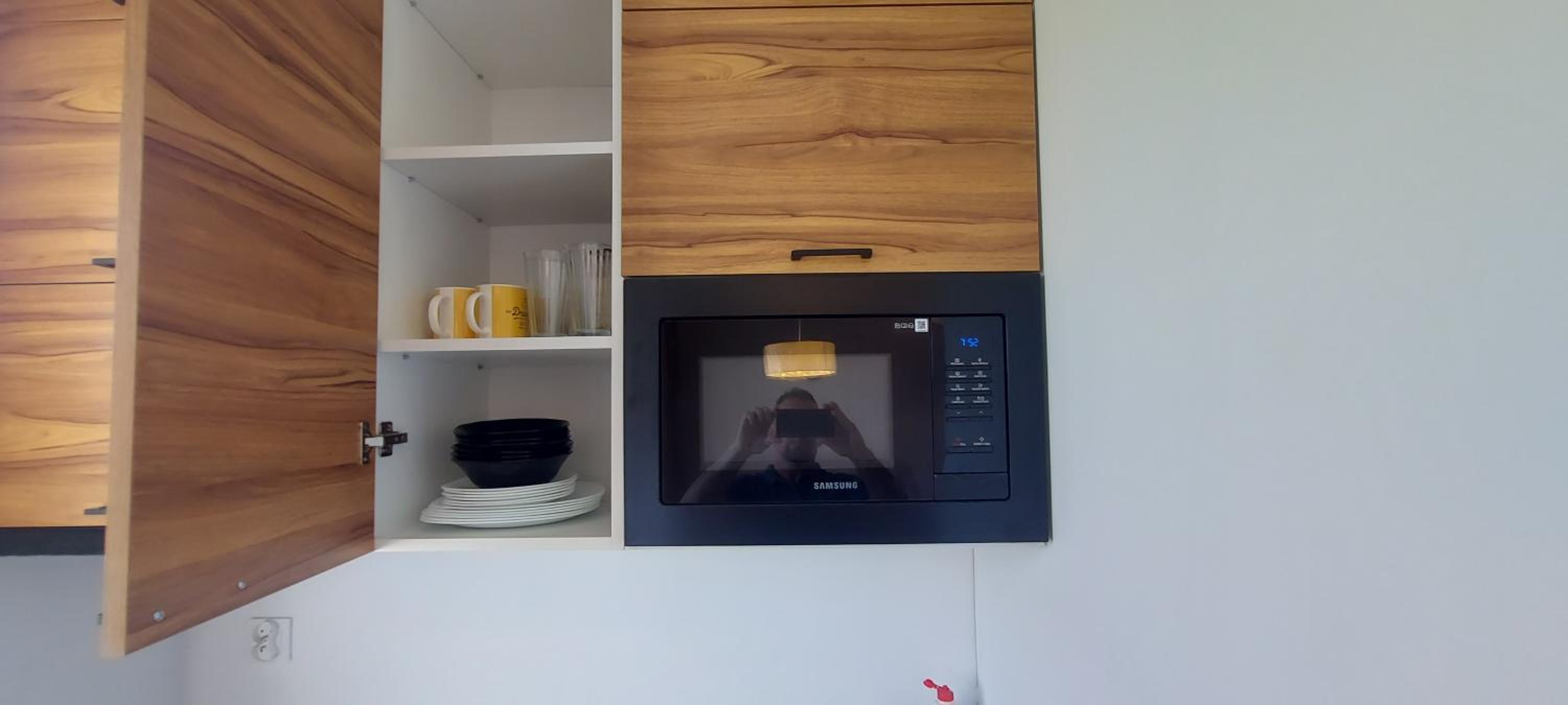 Apartment with Balcony - Photo 10