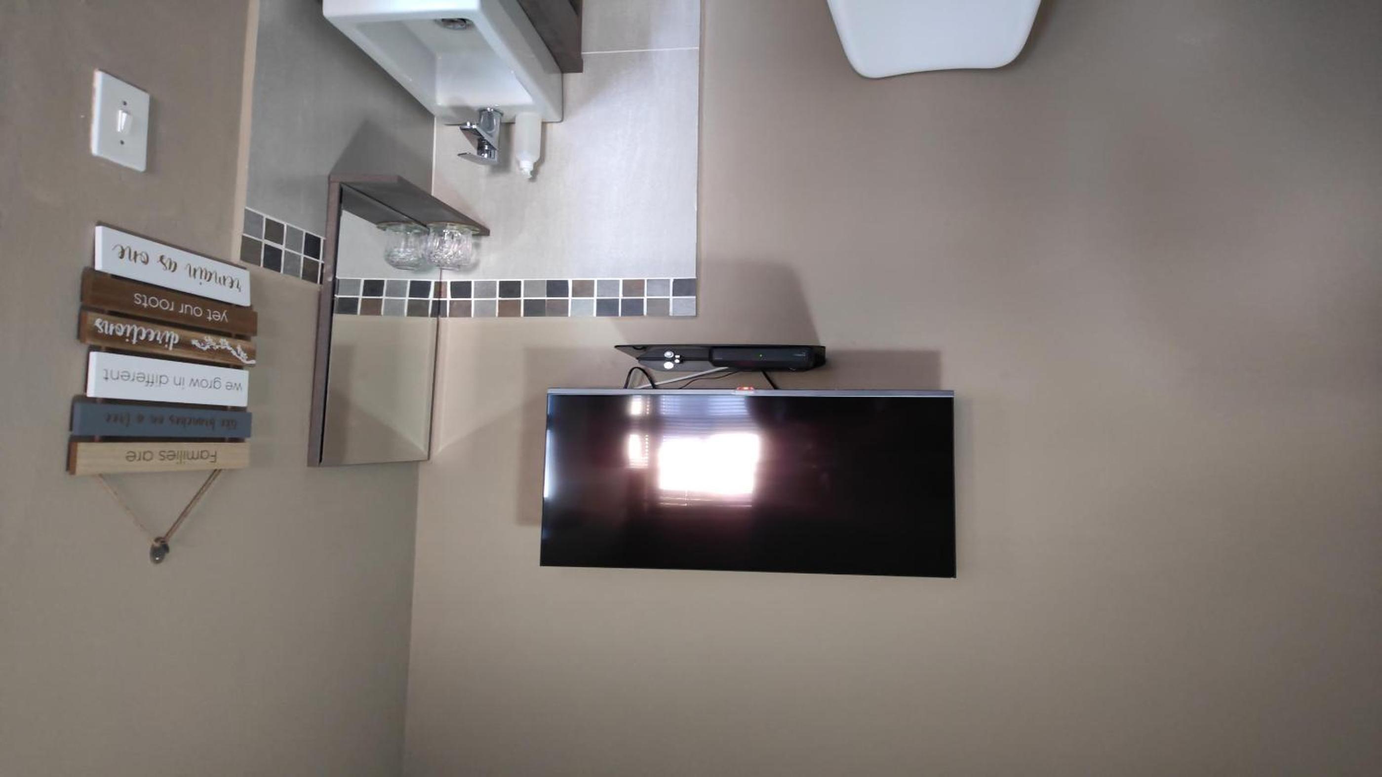 Standard Single Room photo 2