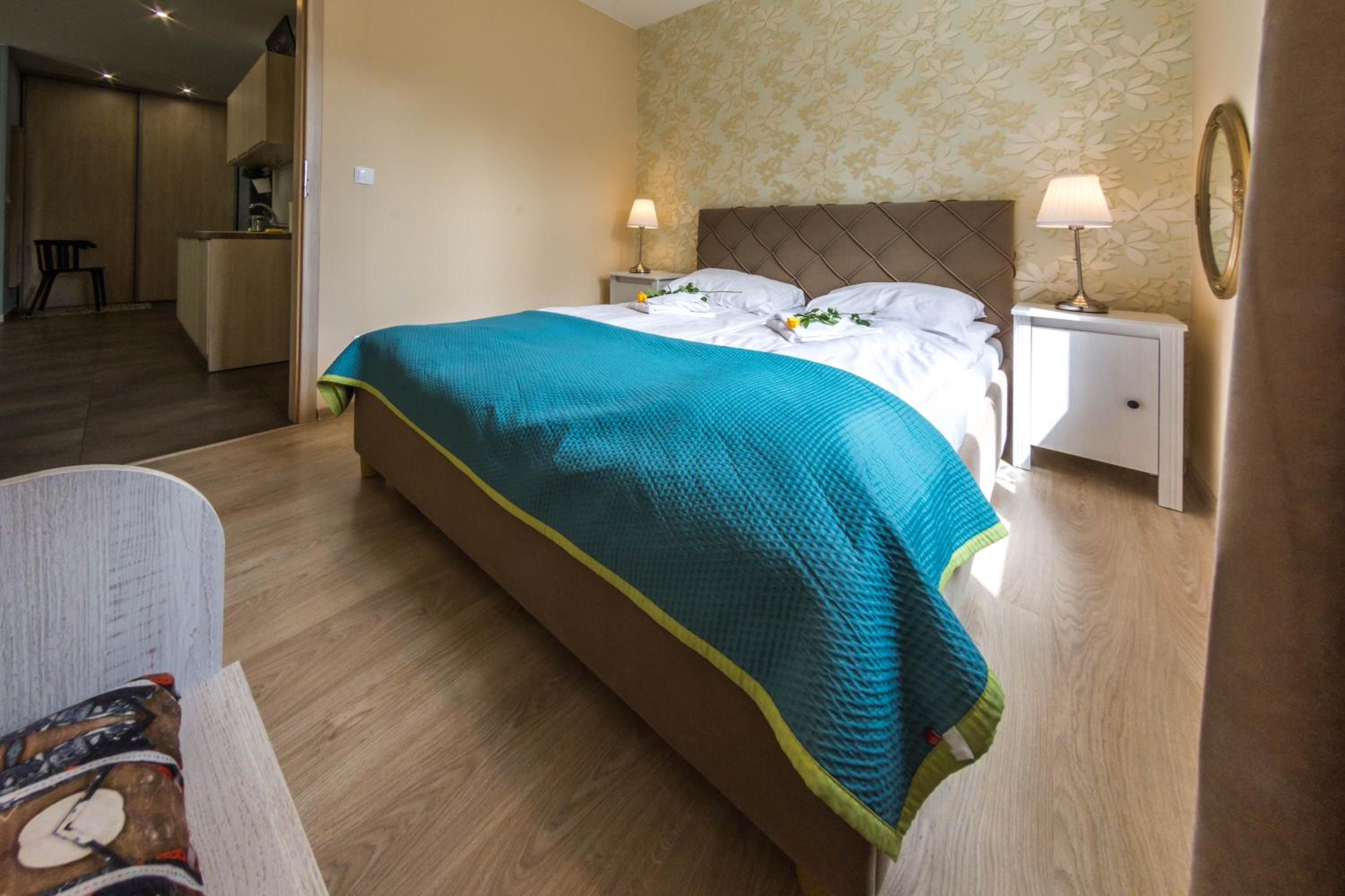 Two-Bedroom Apartment (Kwiatowy)