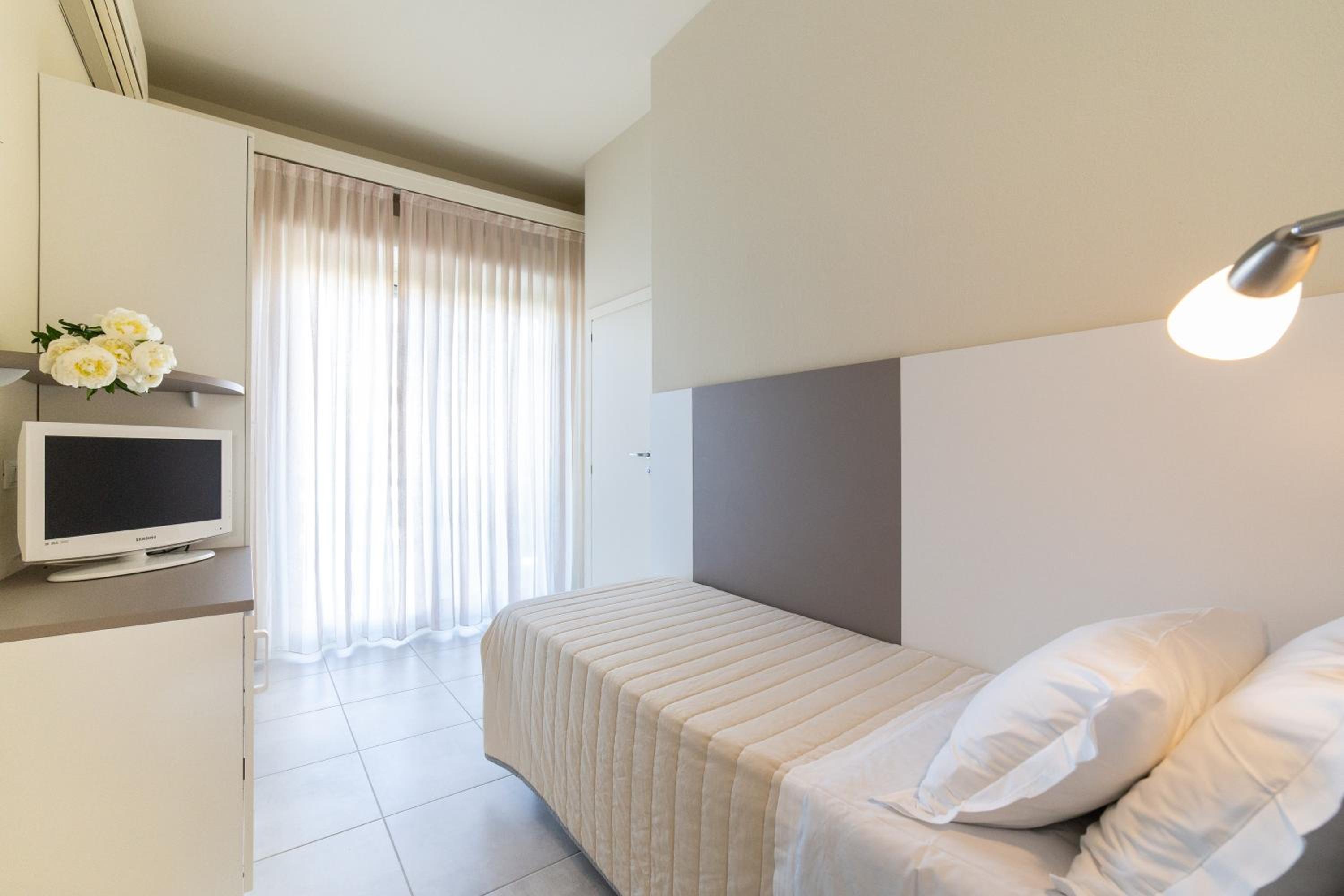 Standard Single Room photo 2