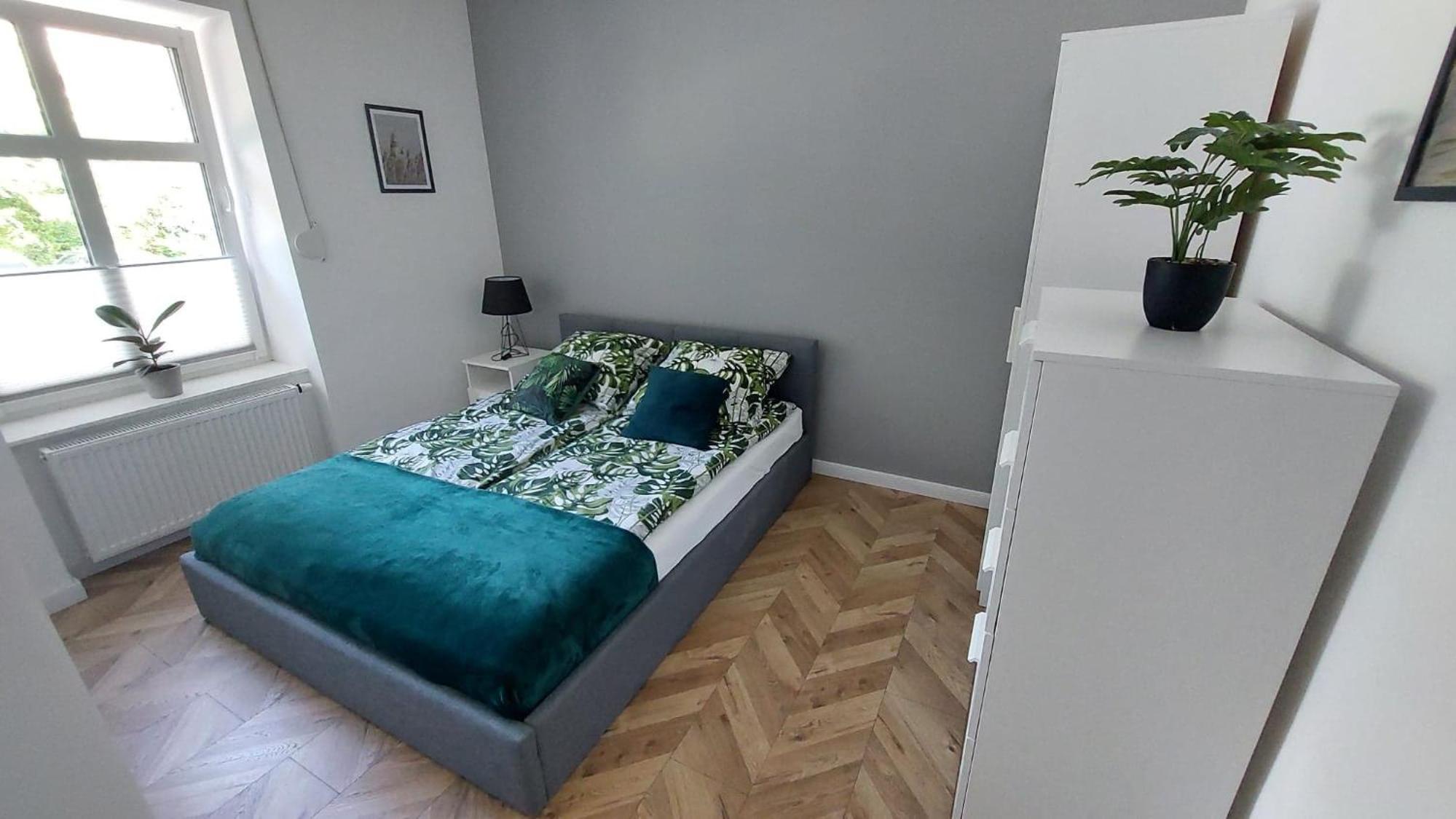 Two-Bedroom Apartment - Photo 8