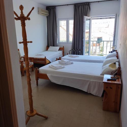 Quadruple Room with Mountain View photo 2
