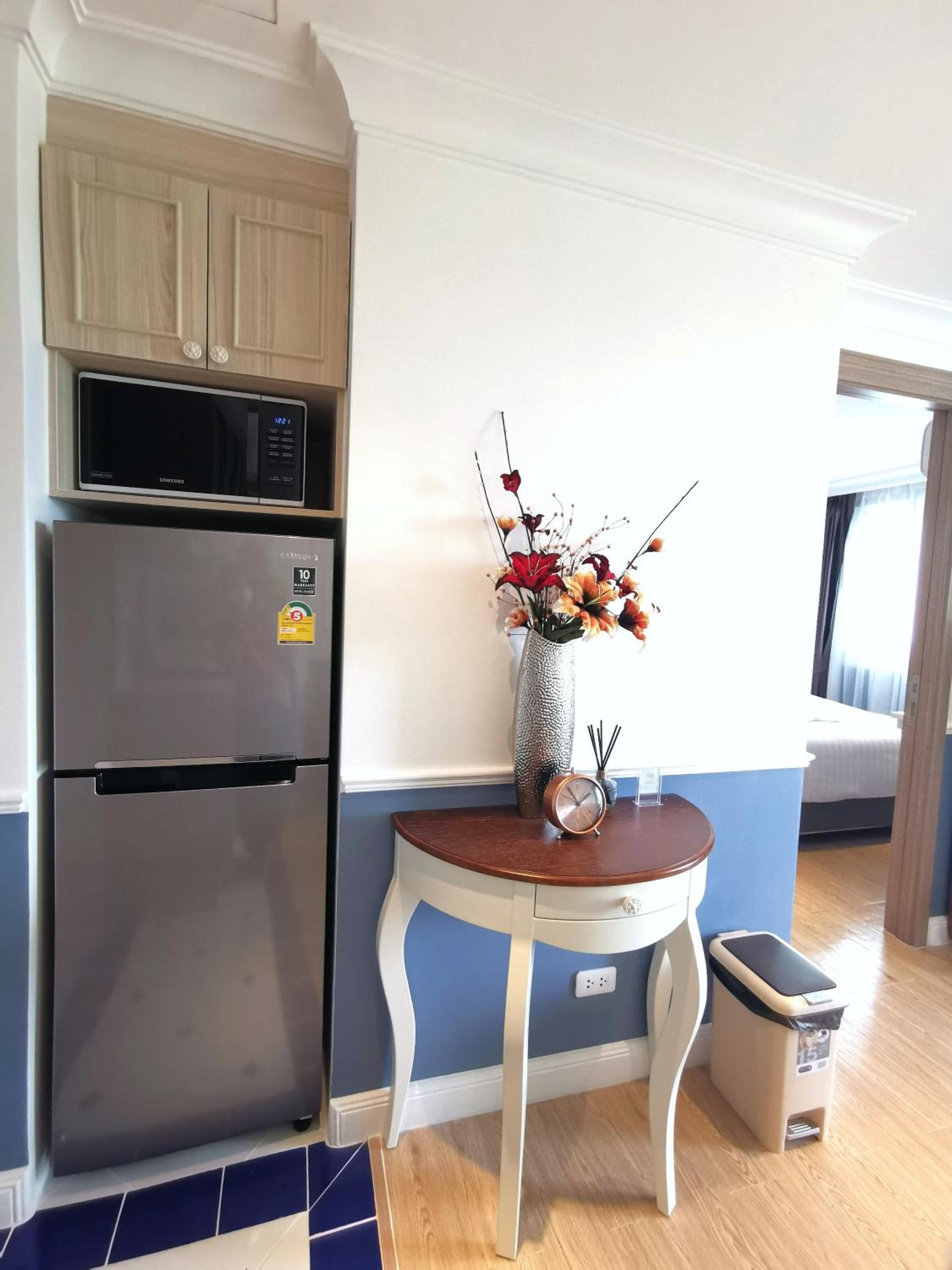 One-Bedroom Apartment - Photo 17