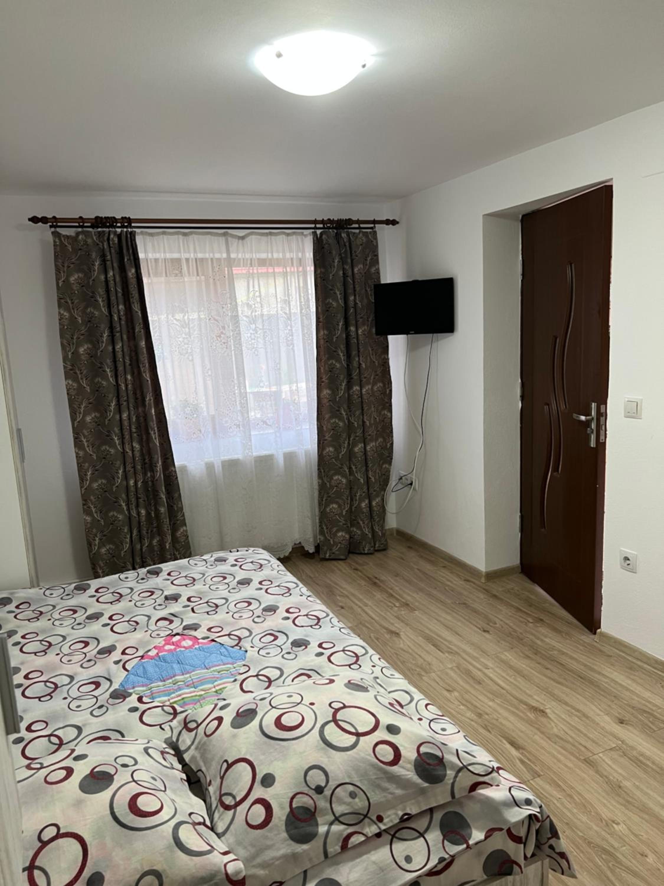 One-Bedroom House photo 1