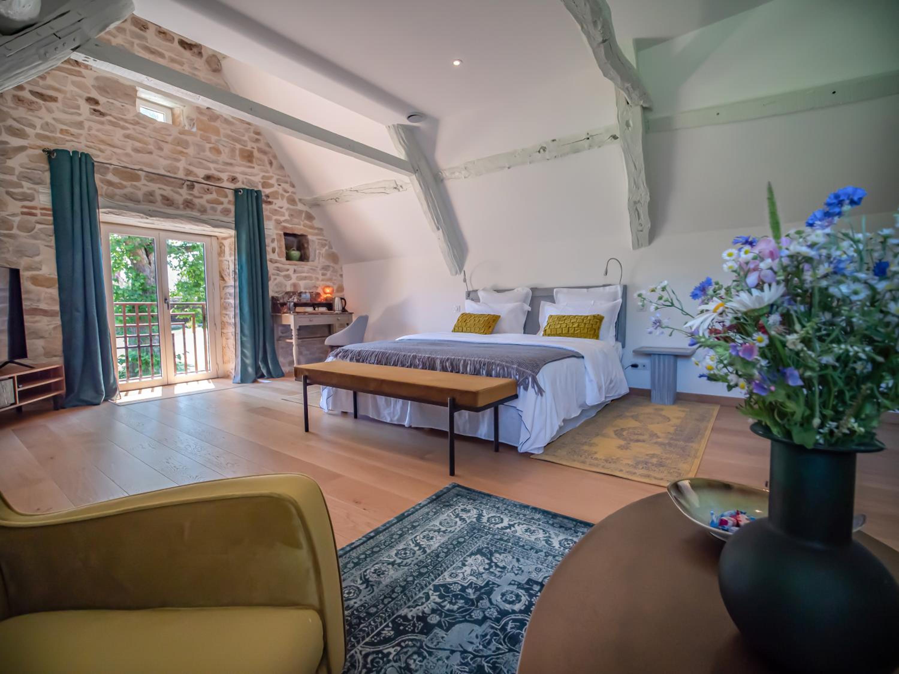 Large Double or Twin Room photo 1