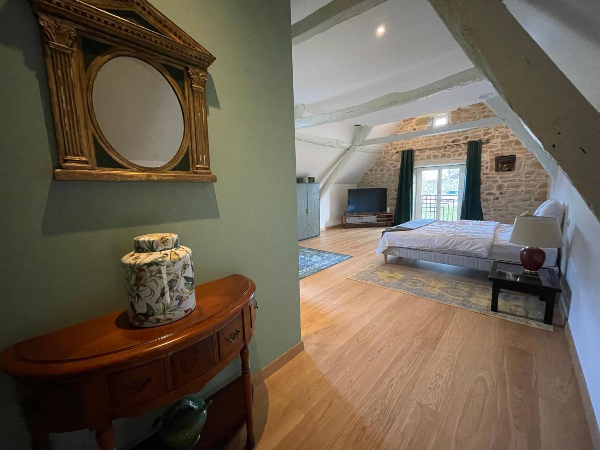 Large Double or Twin Room photo 2