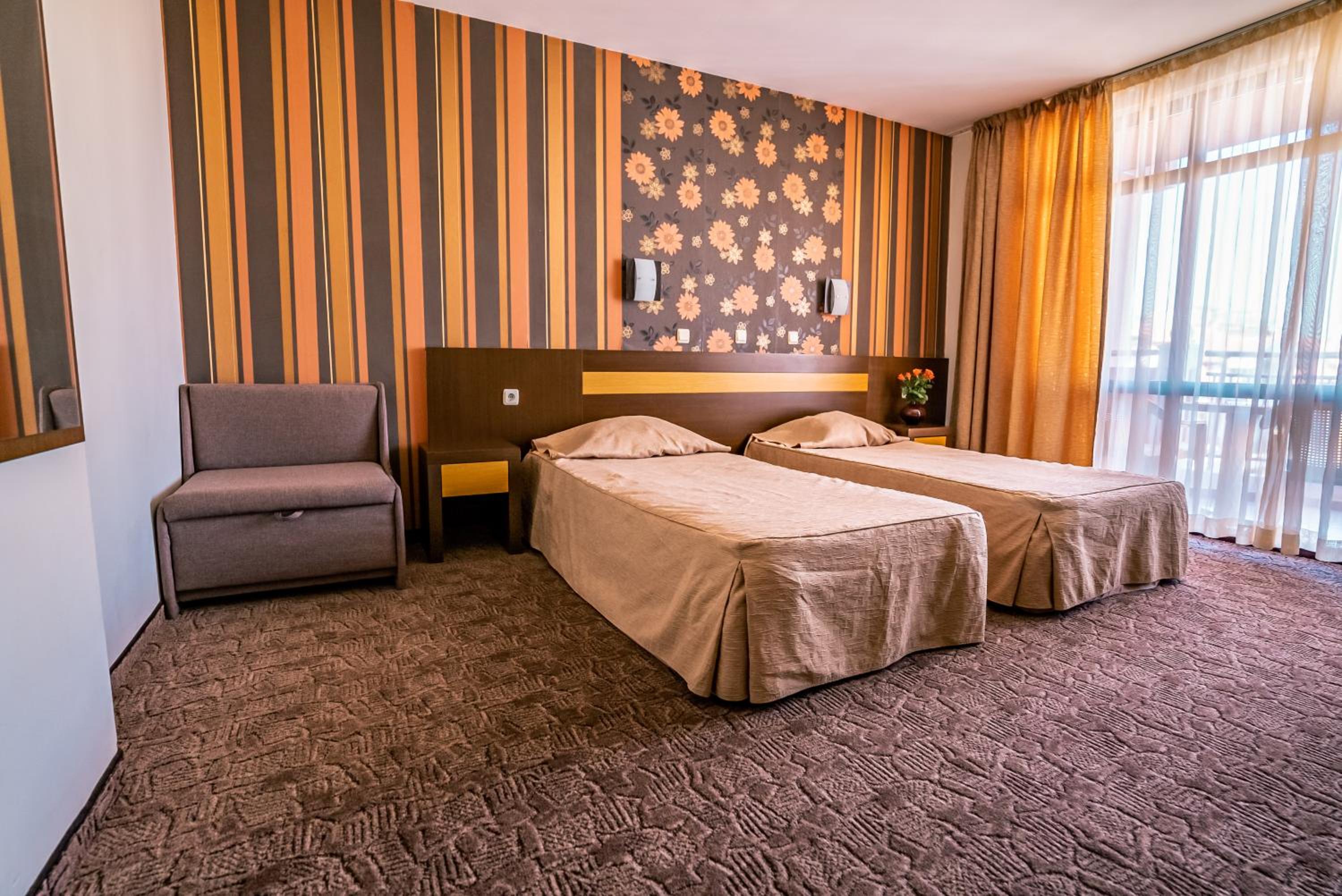 Double or Twin Room with Balcony - All Inclusive - Photo 2