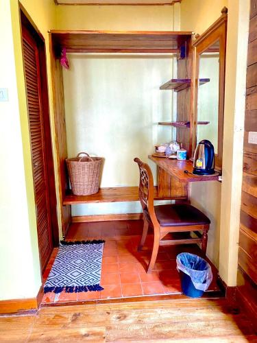 Double Room with Sea View - Photo 18