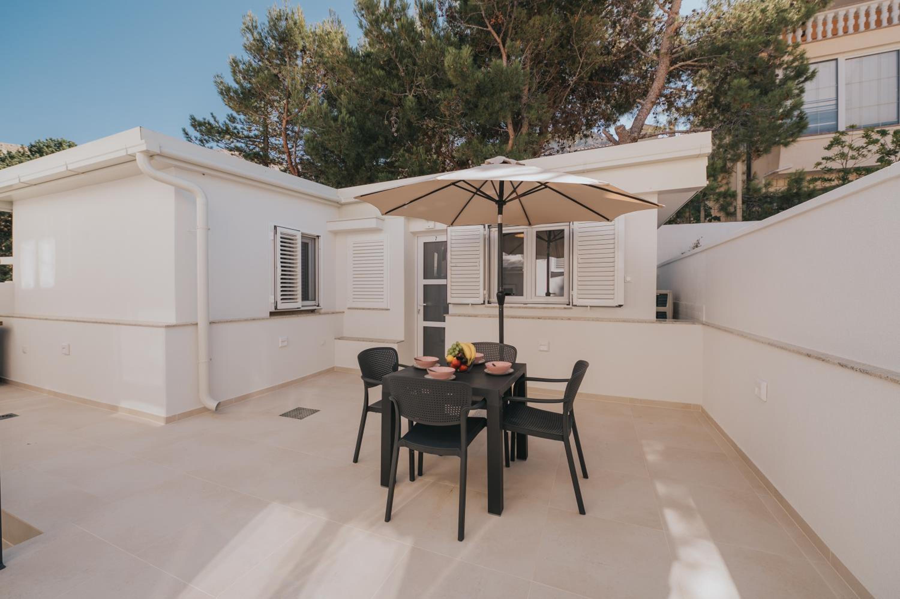 Apartment with Terrace photo 1