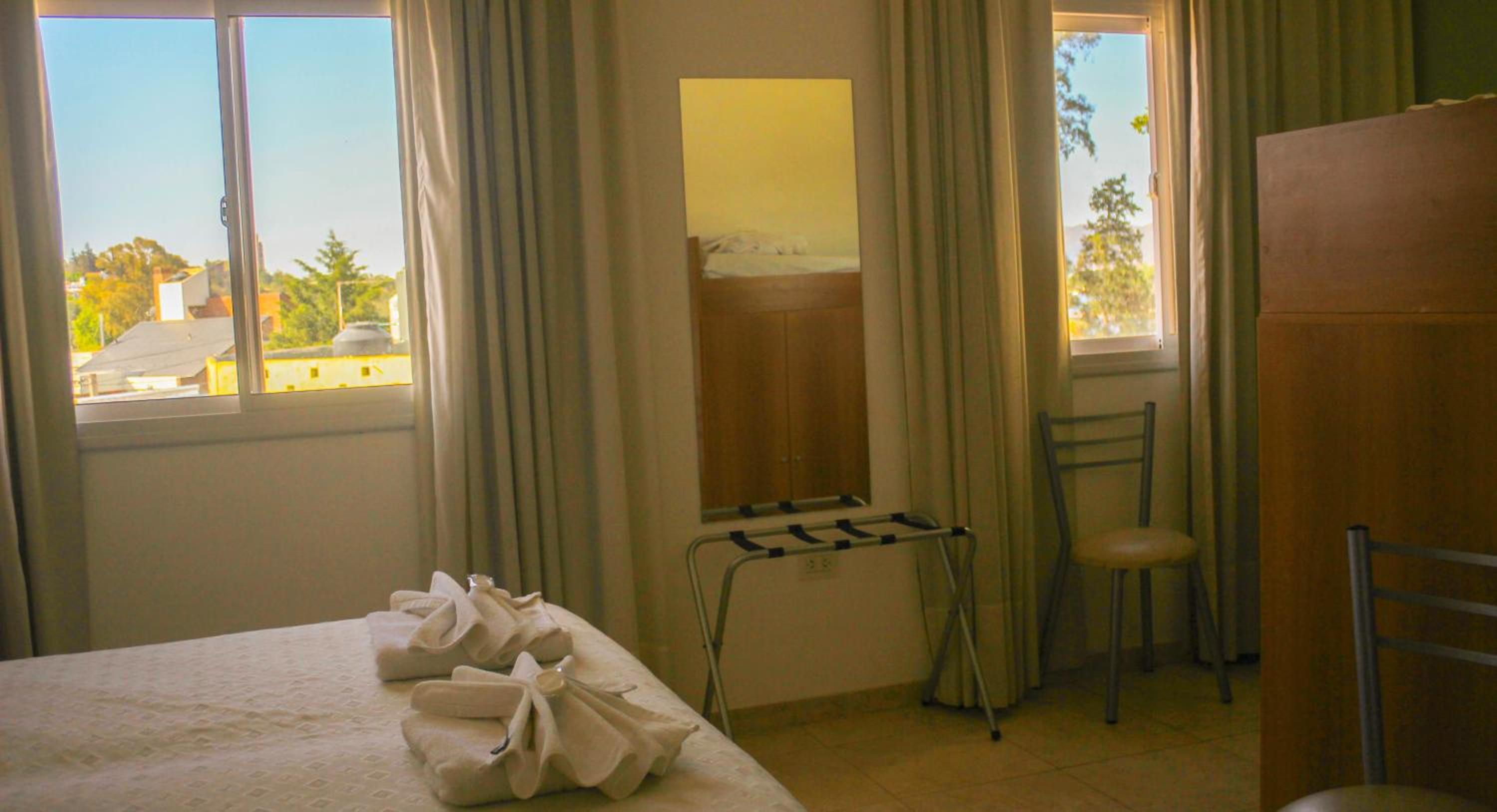 Family Room with Private Bathroom photo 1