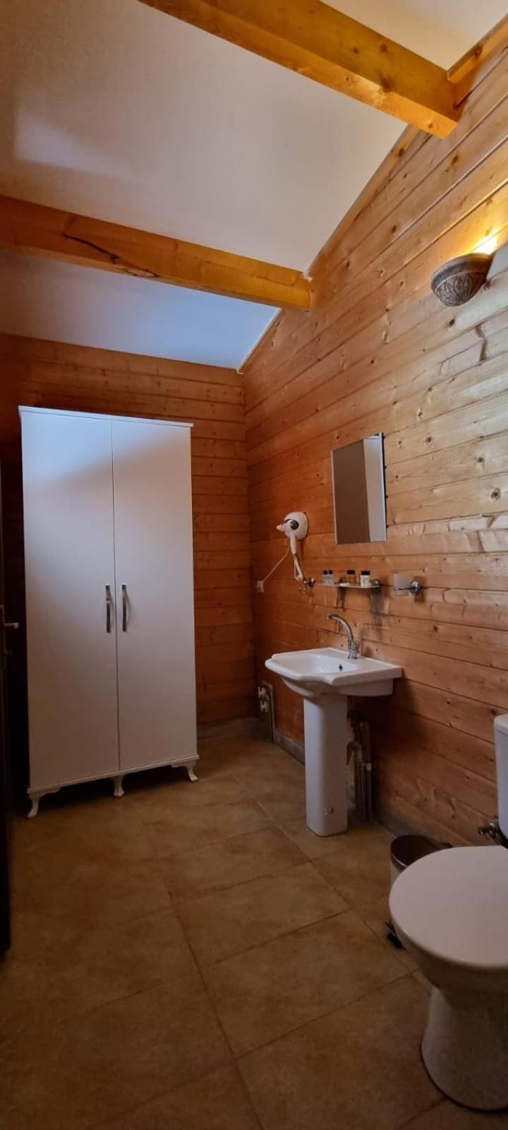 Double Room with Pool View photo 2