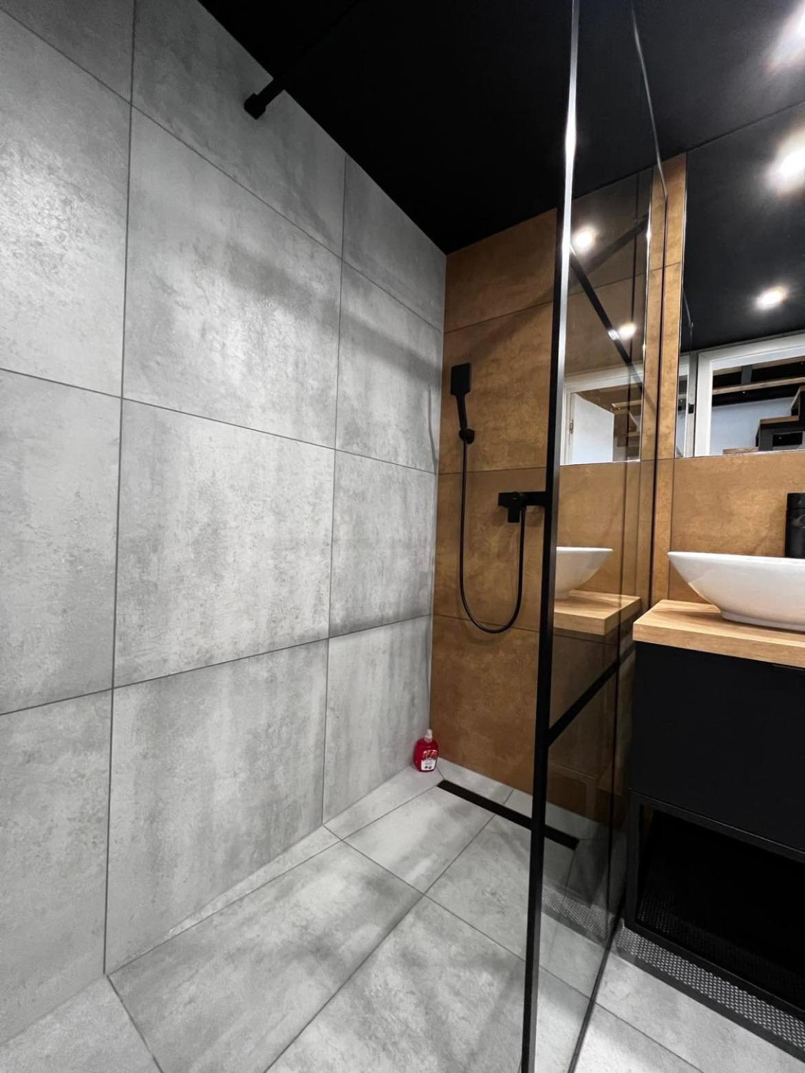 Deluxe Apartment - Photo 10