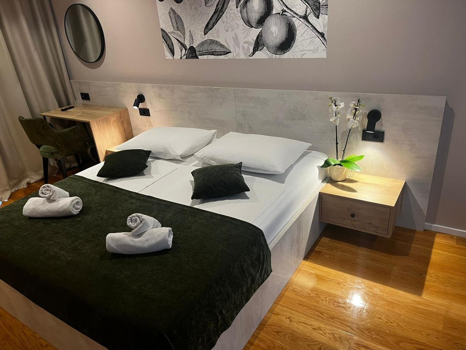 Deluxe Double Room photo 3