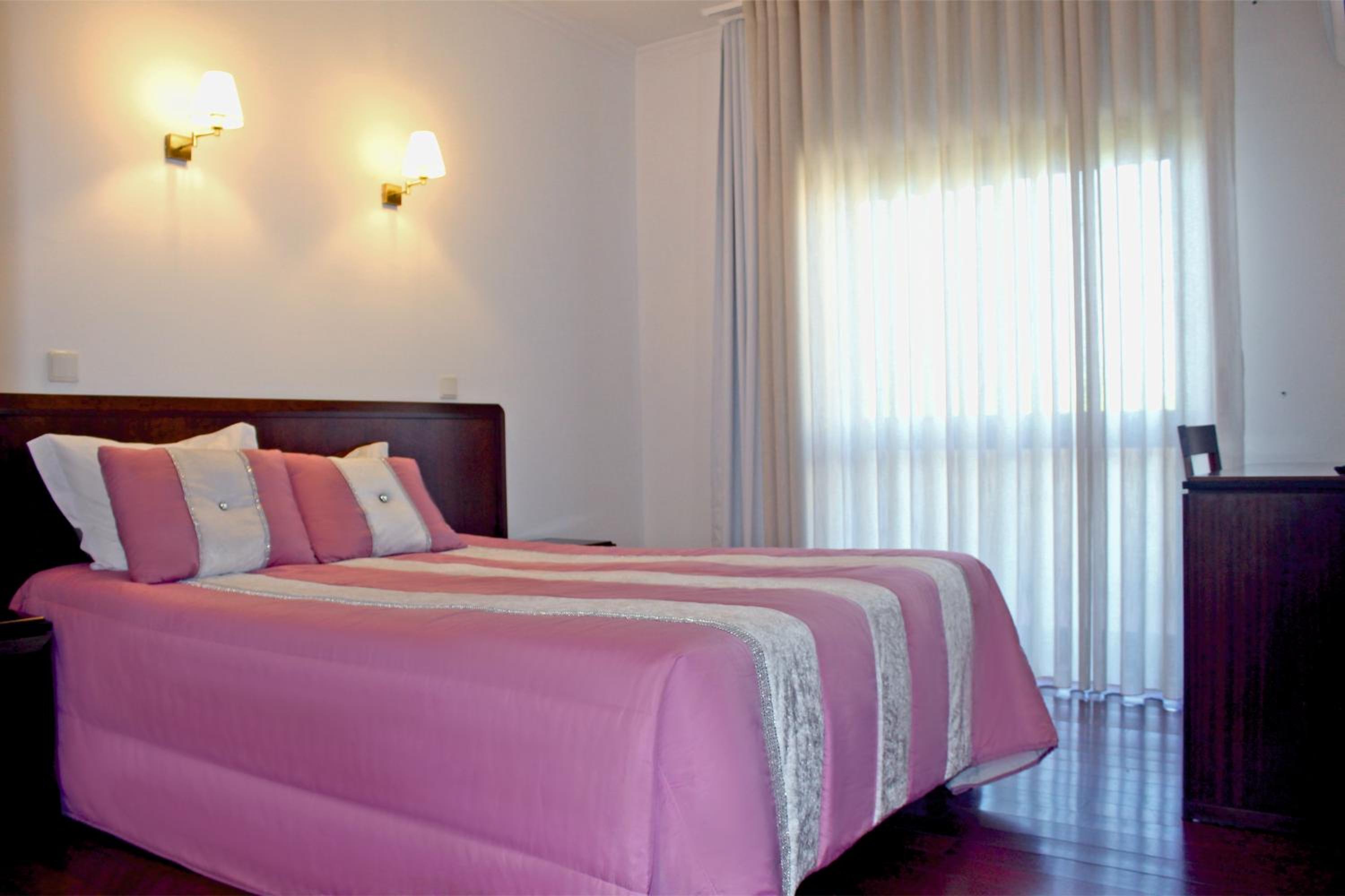 Double or Twin Room - Photo 1