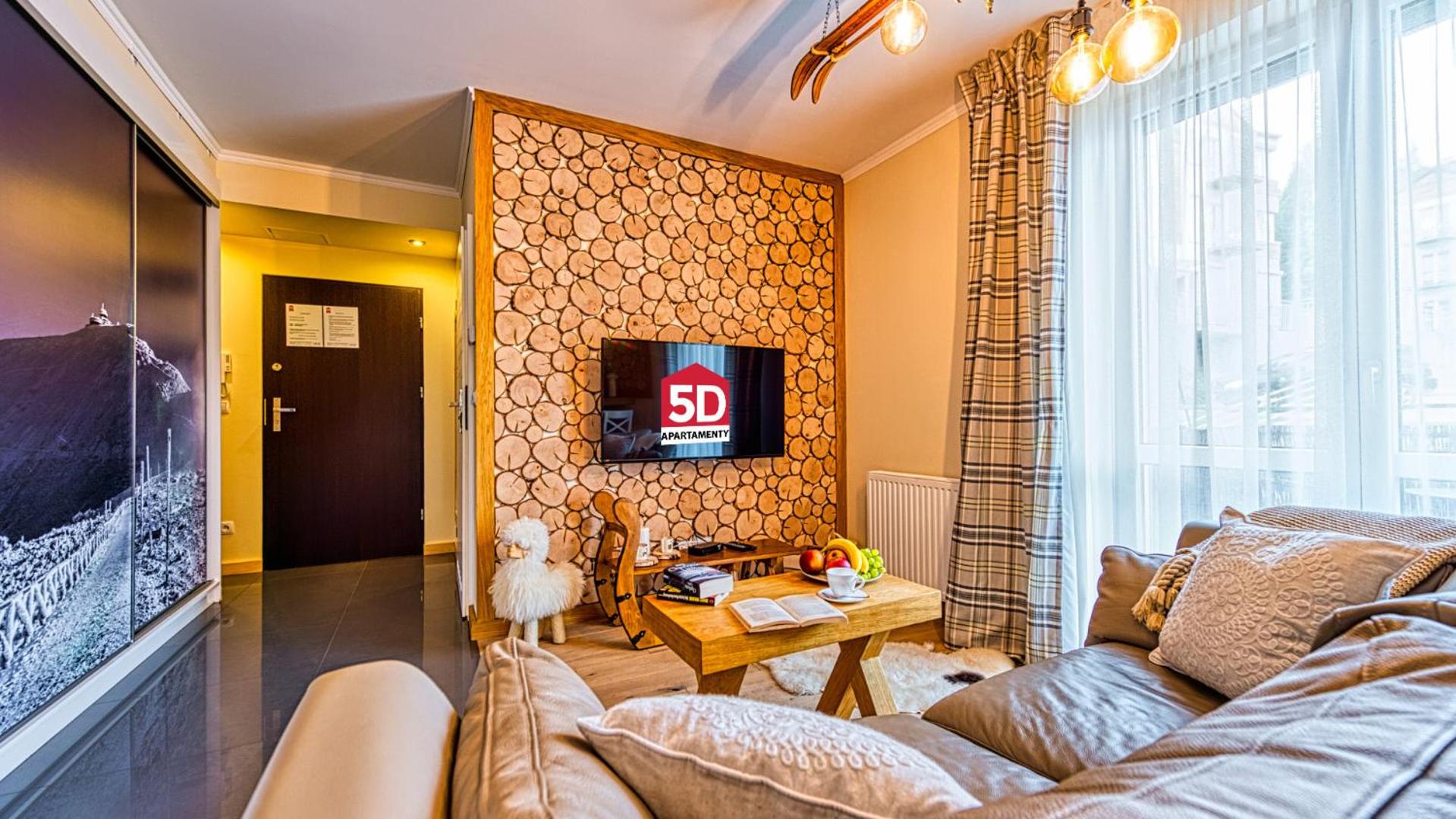 One-Bedroom Apartment - Photo 4
