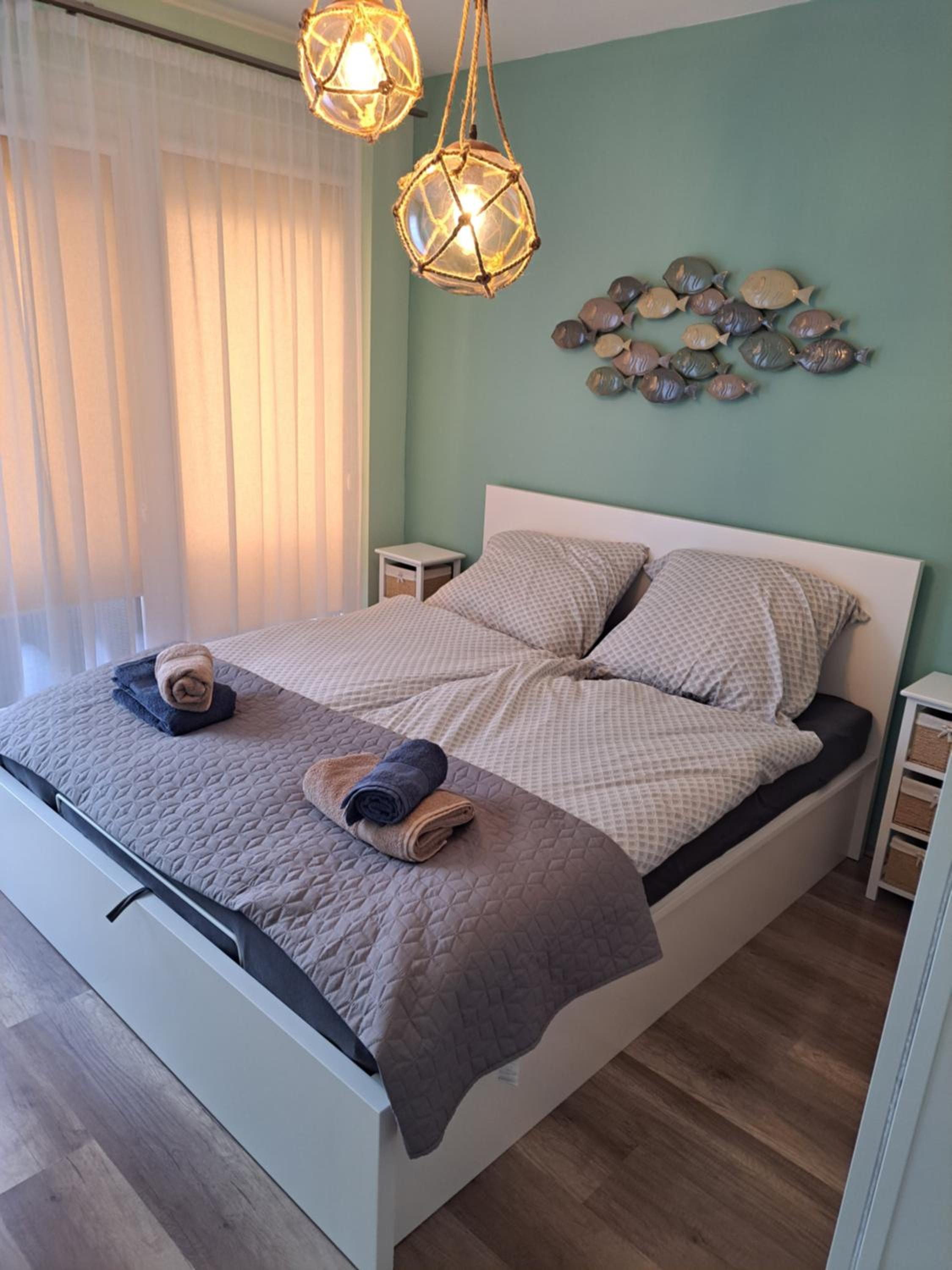 One-Bedroom Apartment photo 2