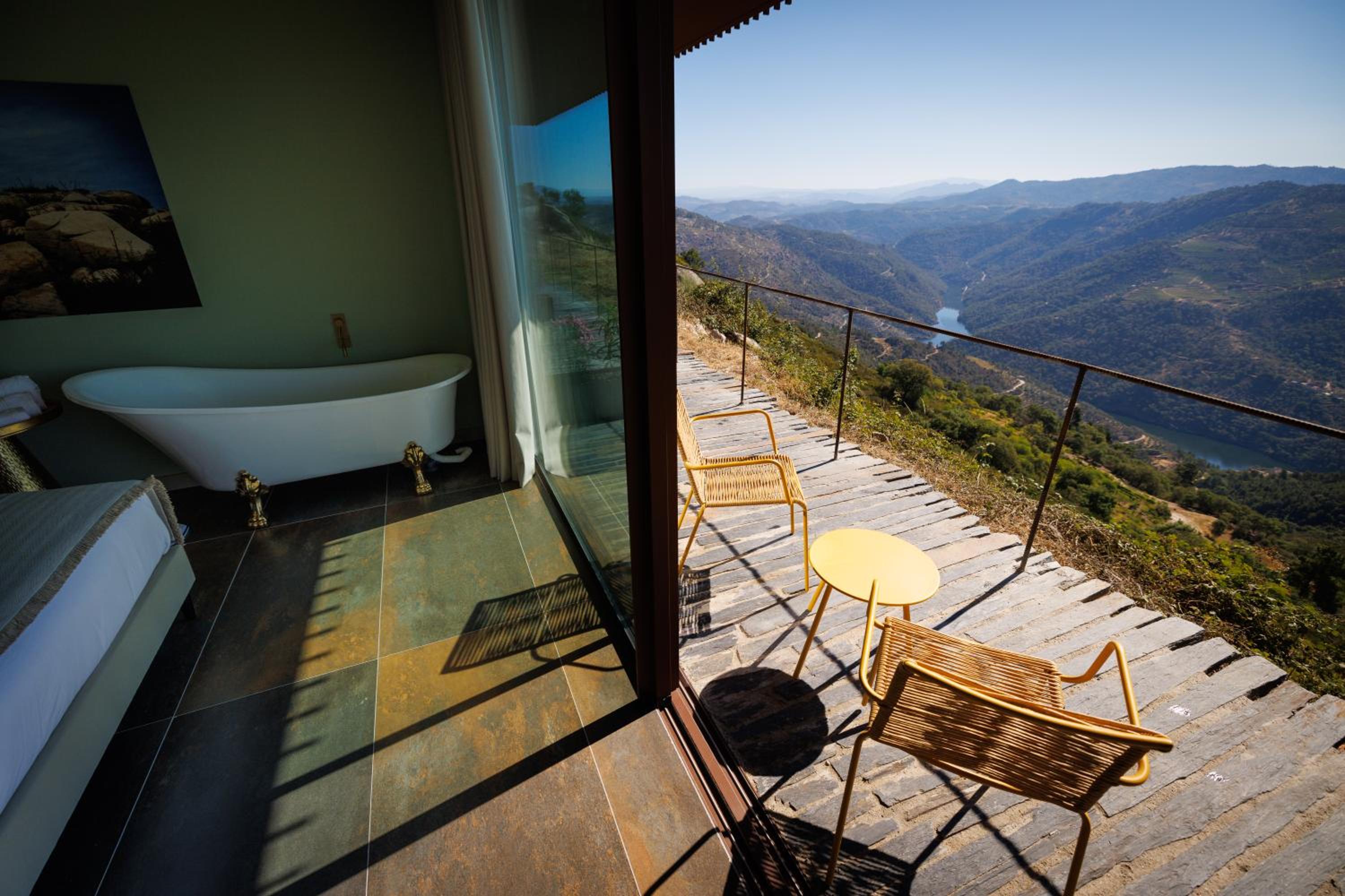 Double Room with Lake View photo 2