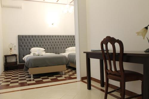 Twin Room with Private Bathroom