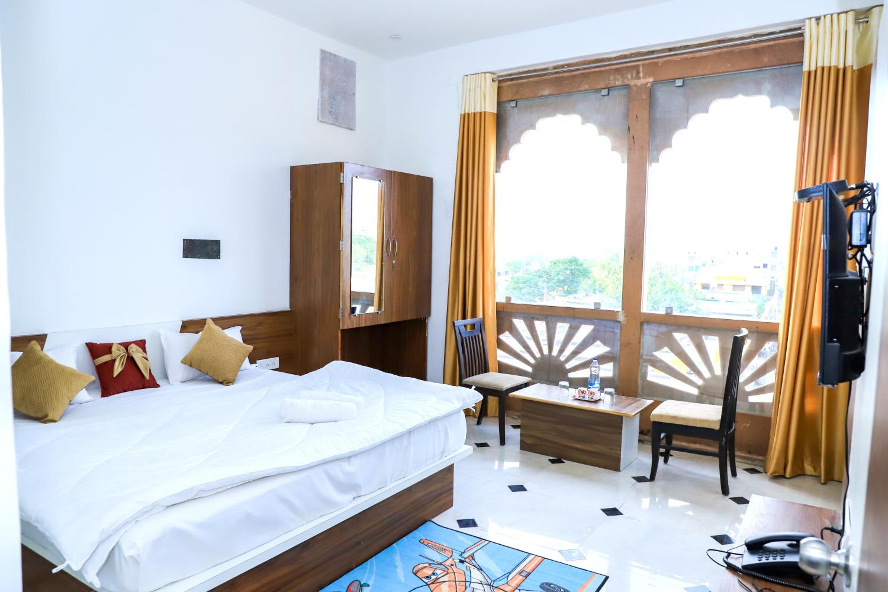 Double Room with Mountain View