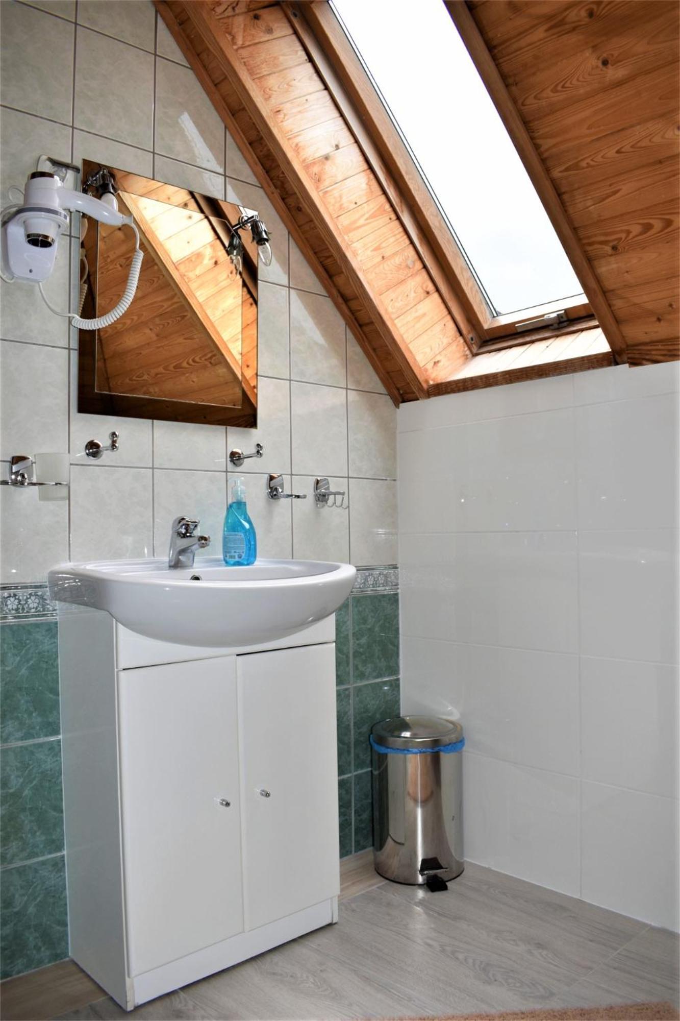 Standard Triple Room photo 2