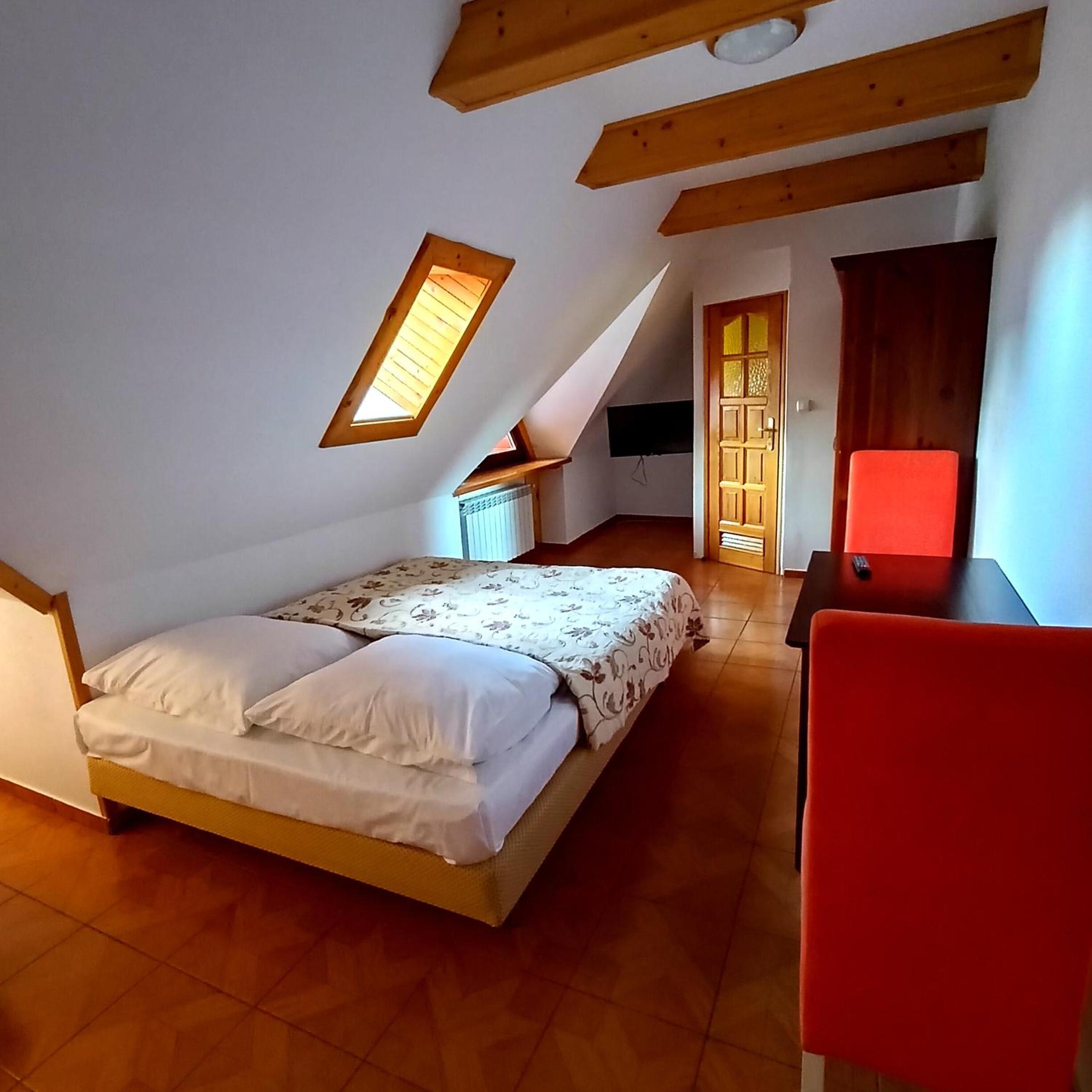 Triple Room with Private Bathroom