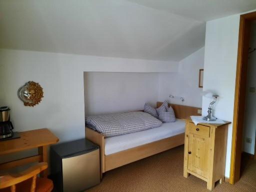 Single Room (2) photo 2