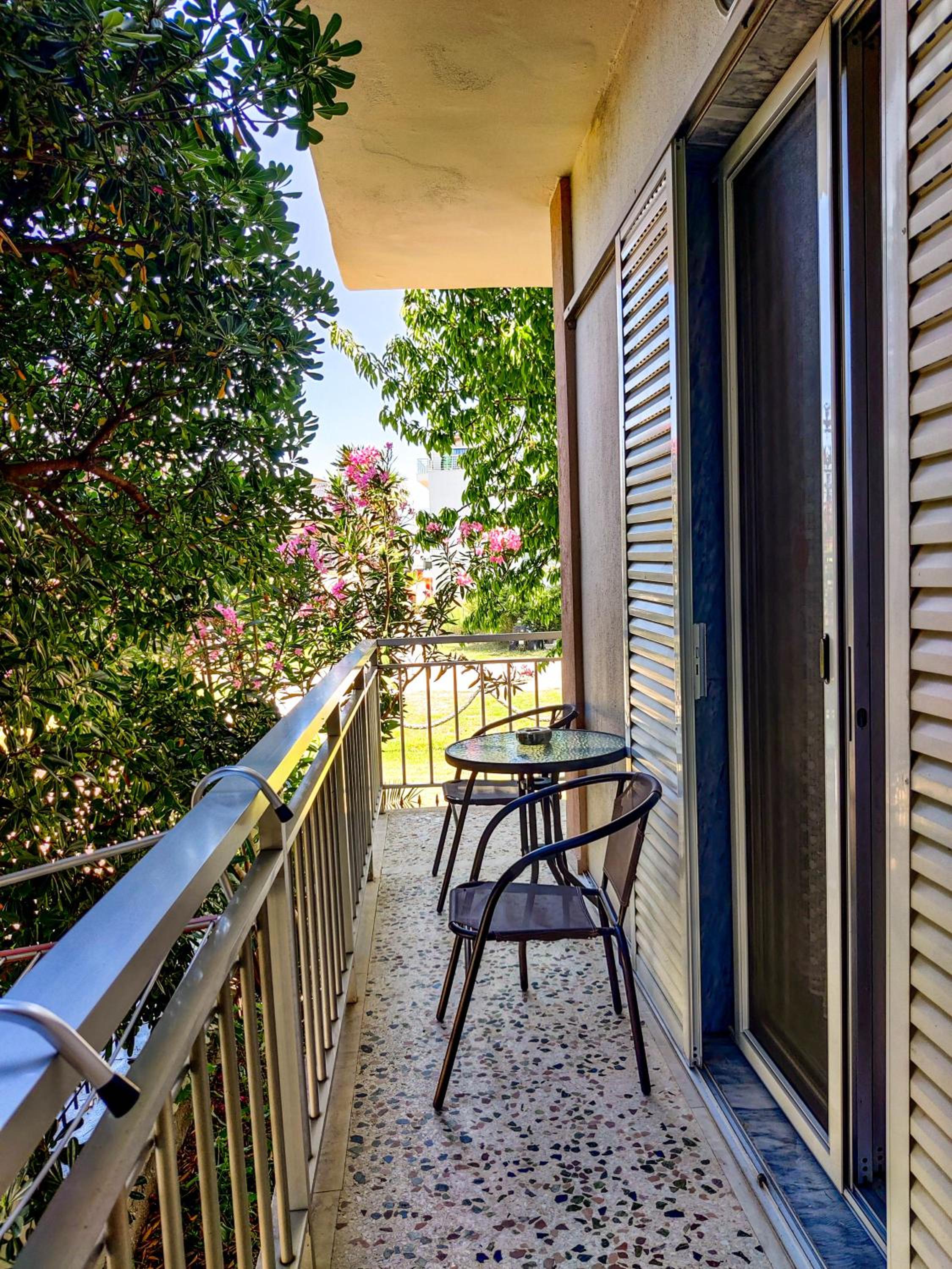 Double or Twin Room - Photo 6