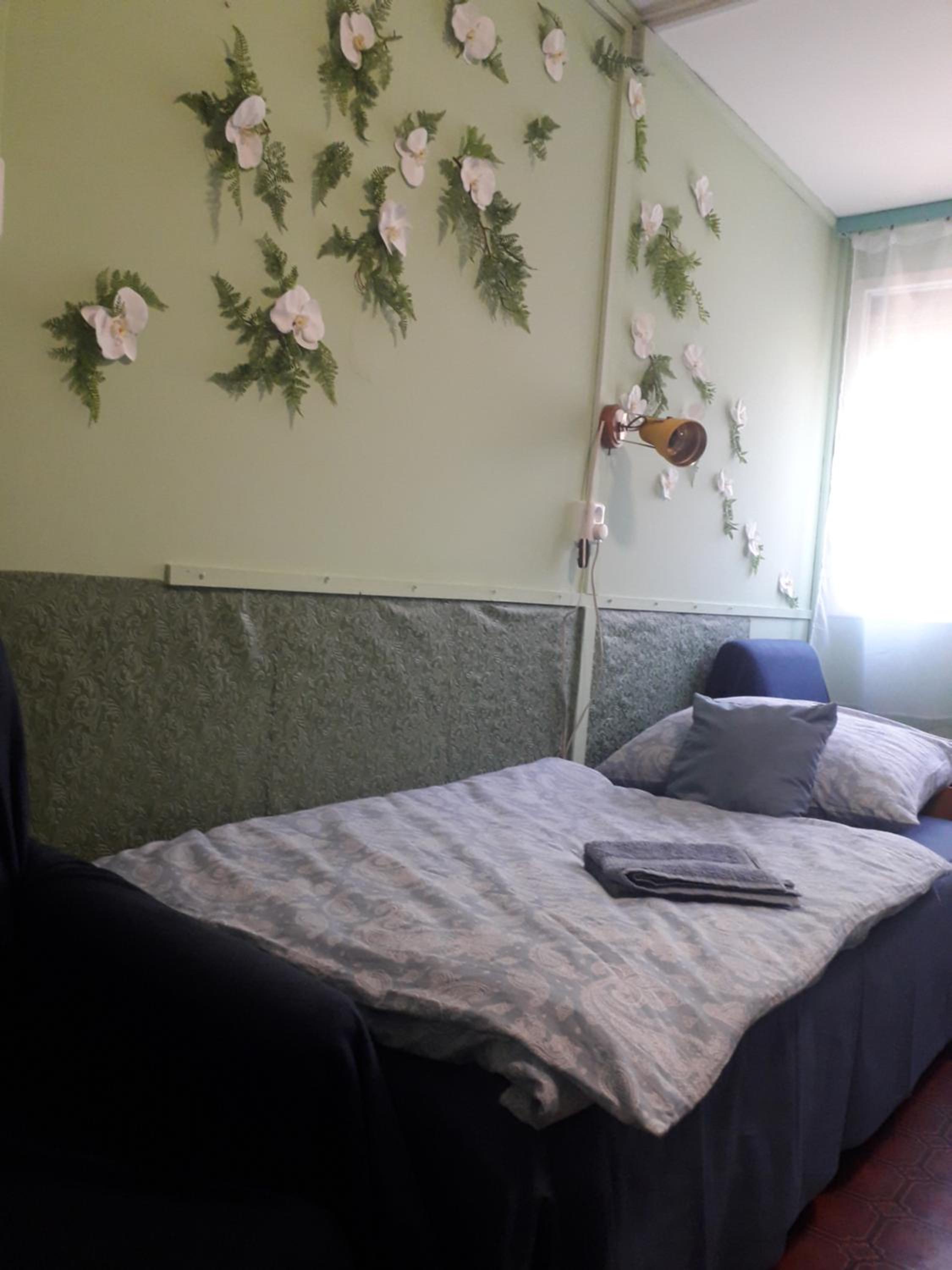 Two-Bedroom Apartment - Photo 2