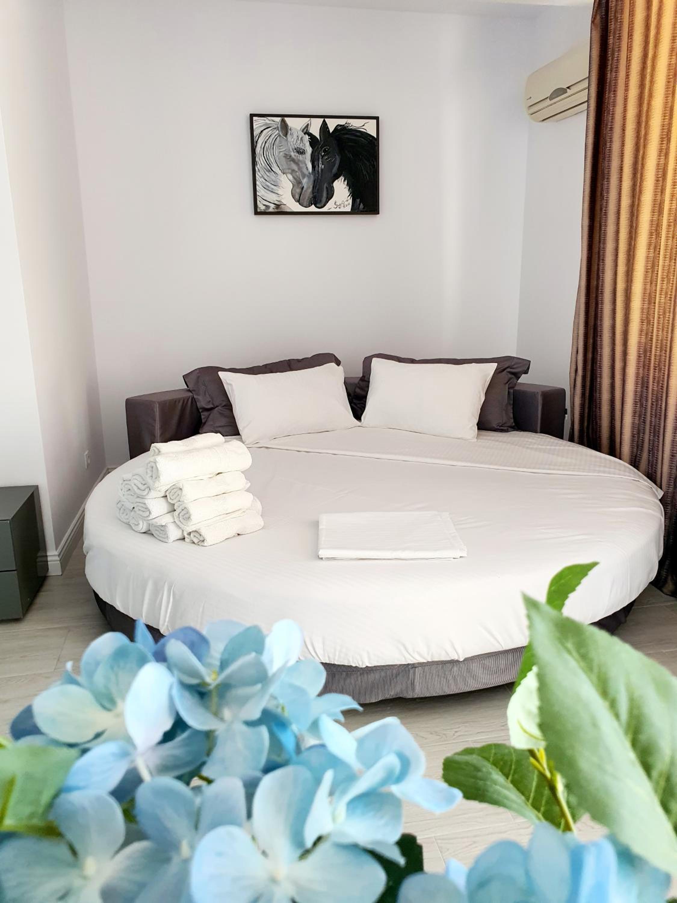 Apartment with Sea View - Photo 2