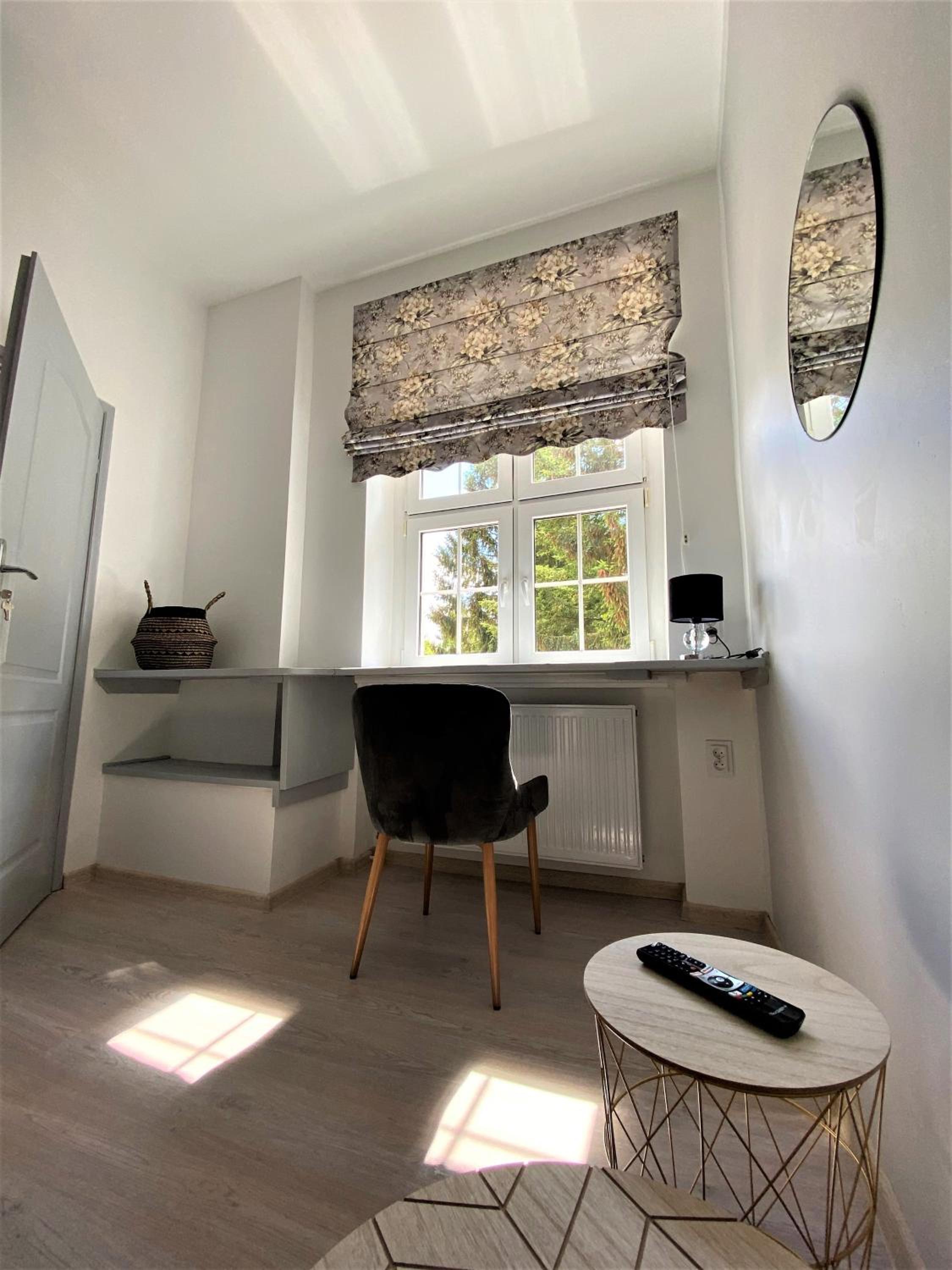 Studio Apartment - Photo 3