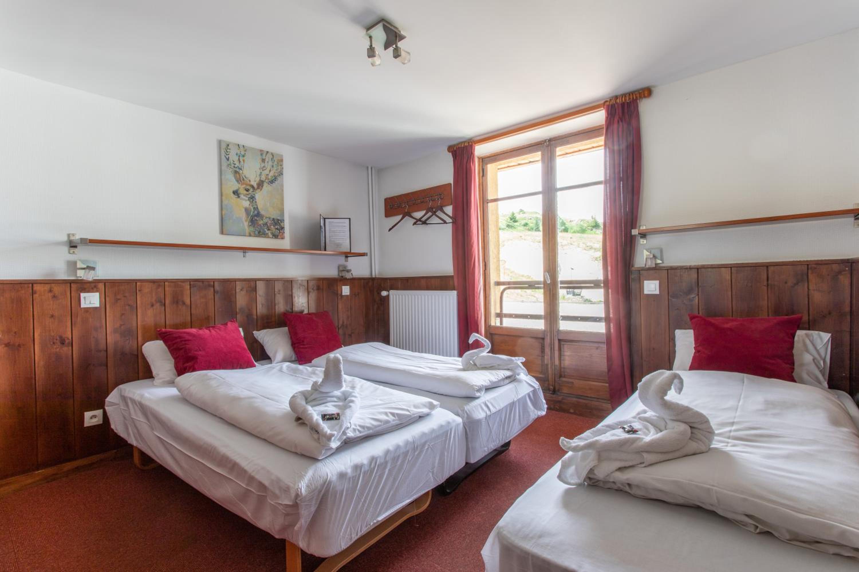Triple Room with Mountain View