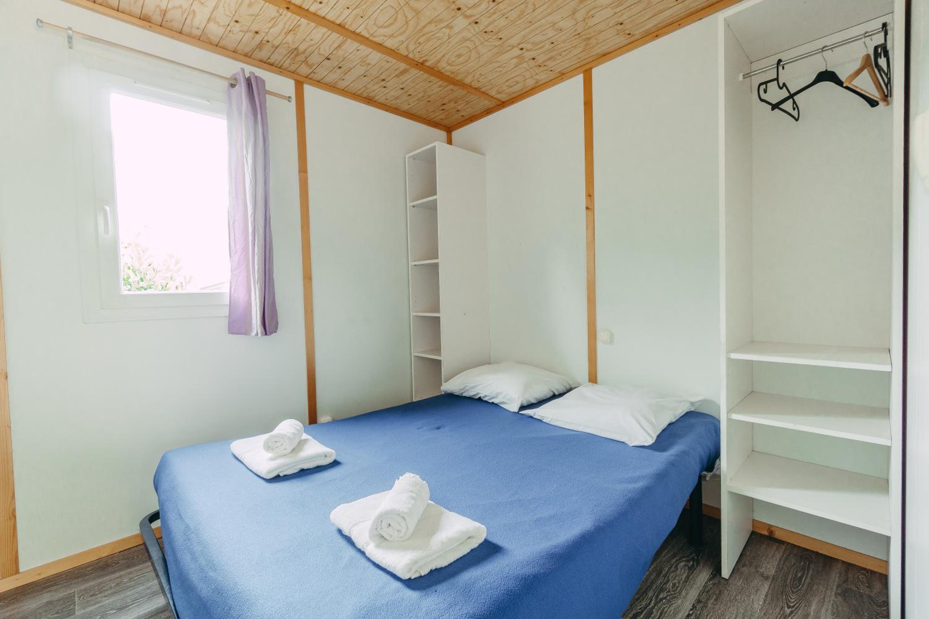 Two-Bedroom Chalet (4 persons) photo 2