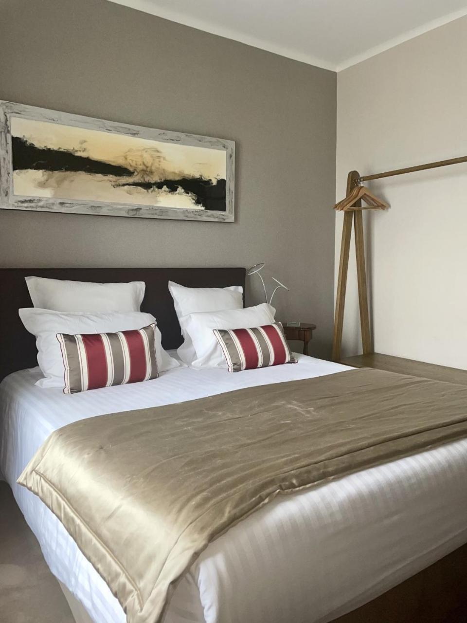 Superior Double Room with Sea View - Photo 3