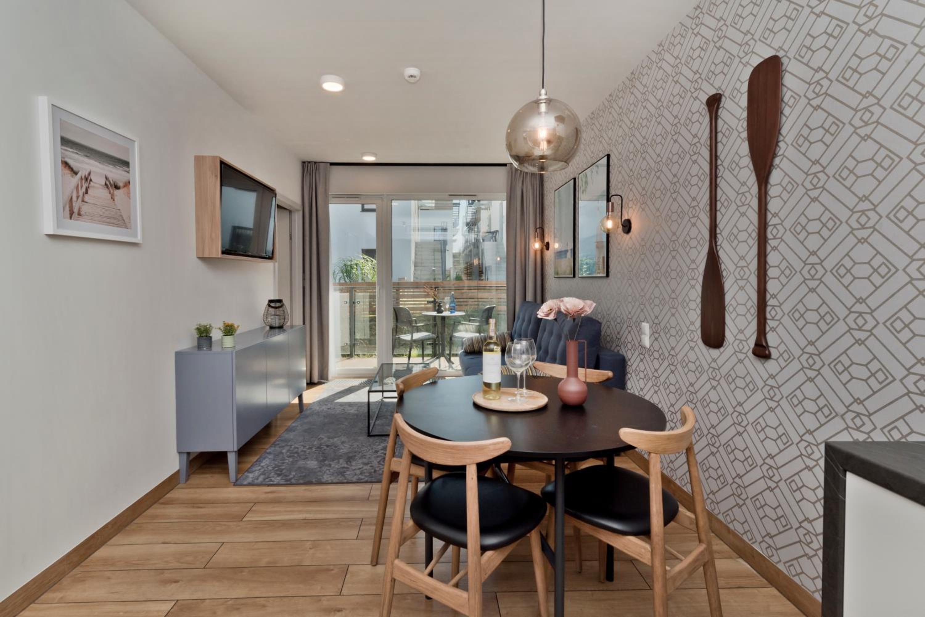One-Bedroom Apartment