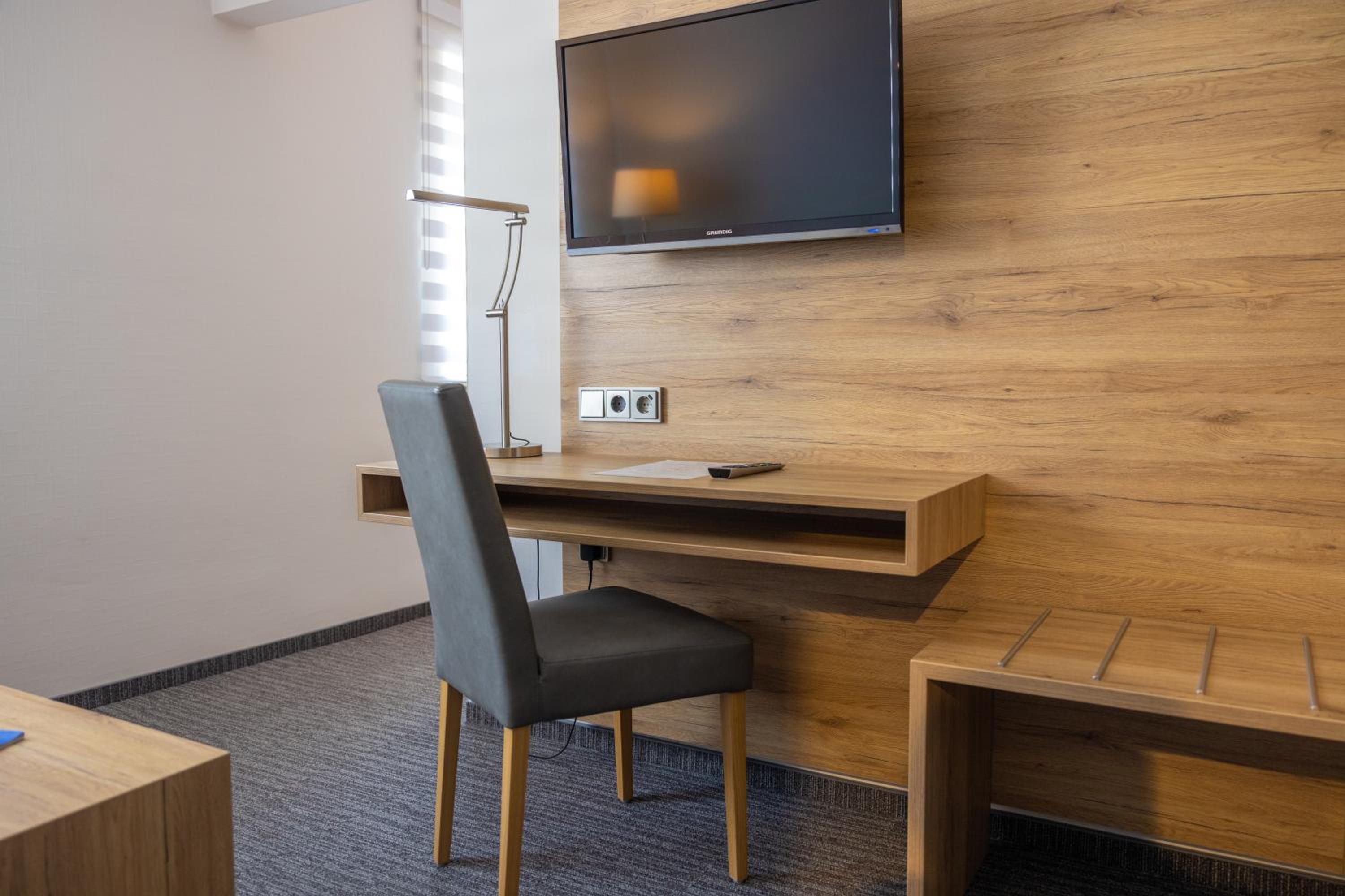 Suite - Photo 5