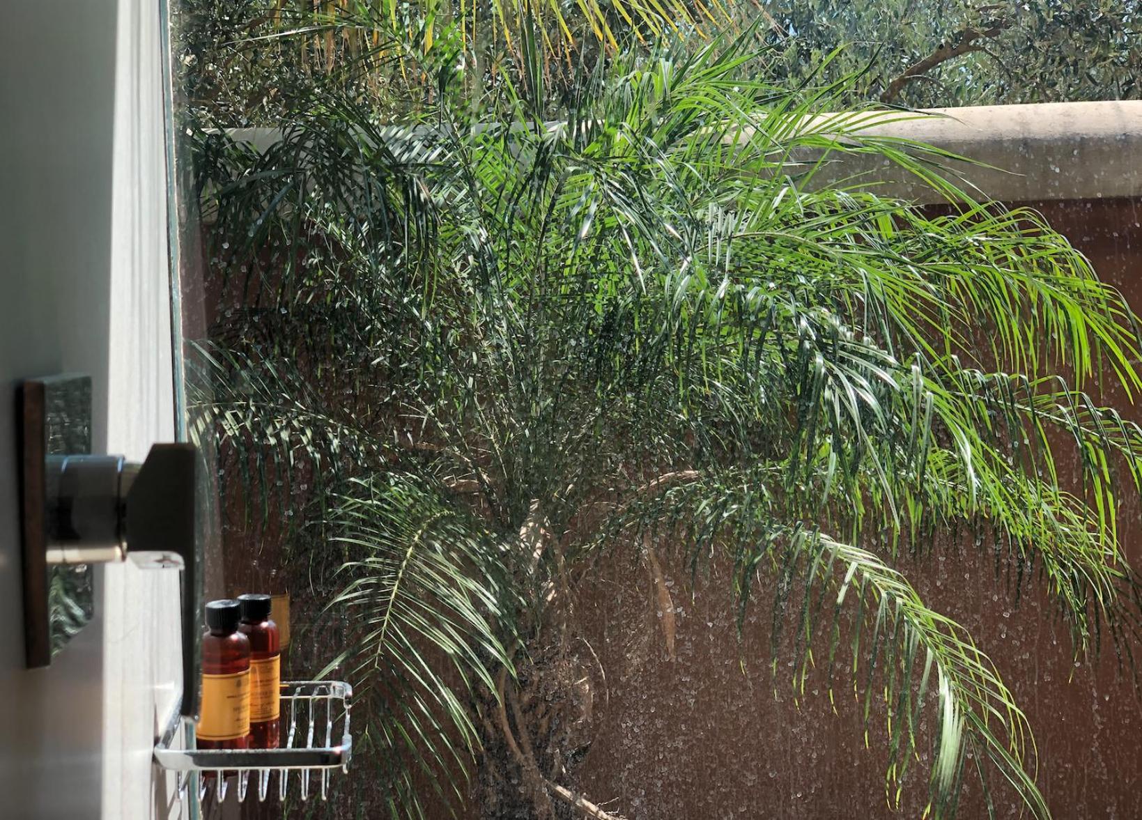 Villa photo 2